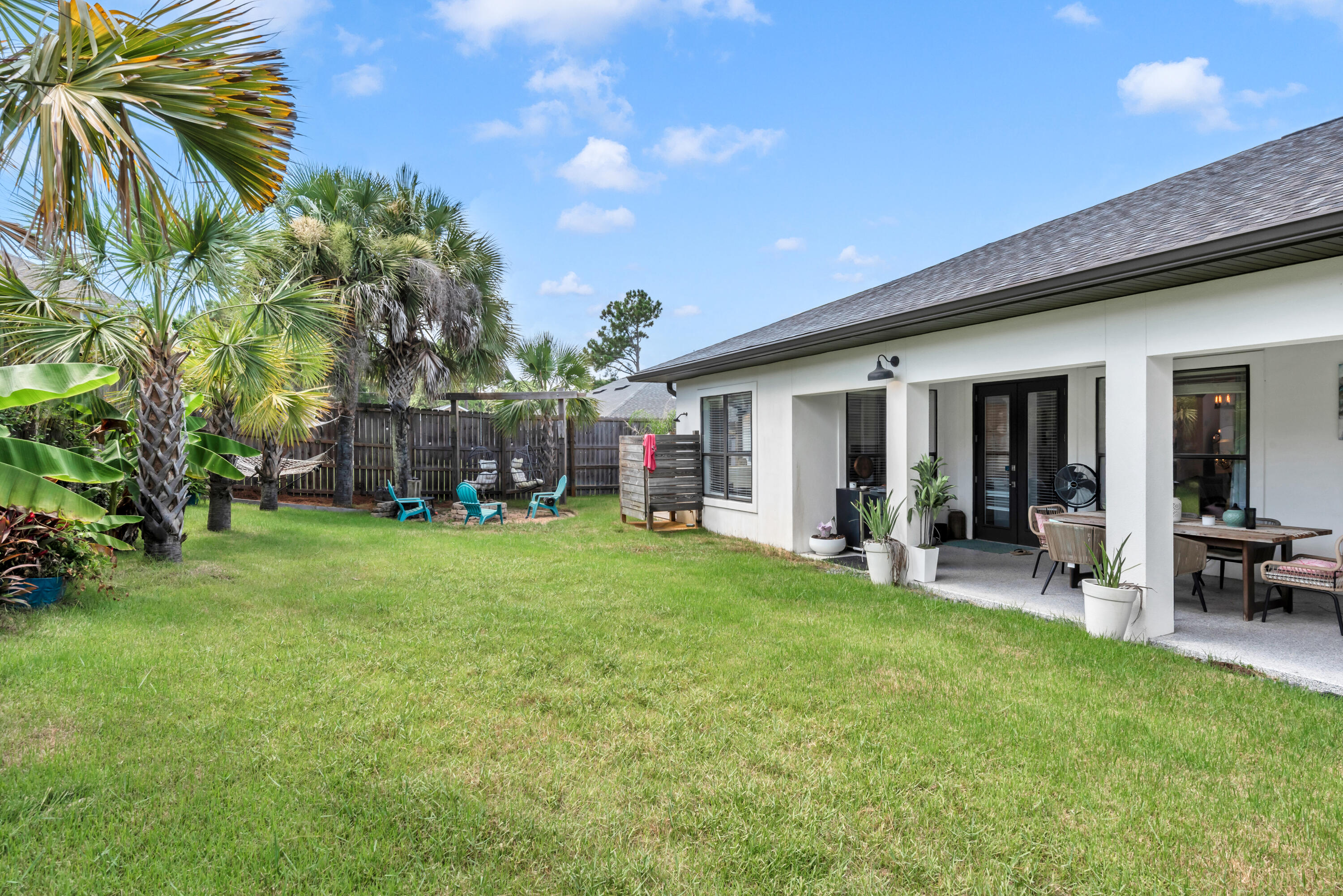 1039 Forest Shore Drive