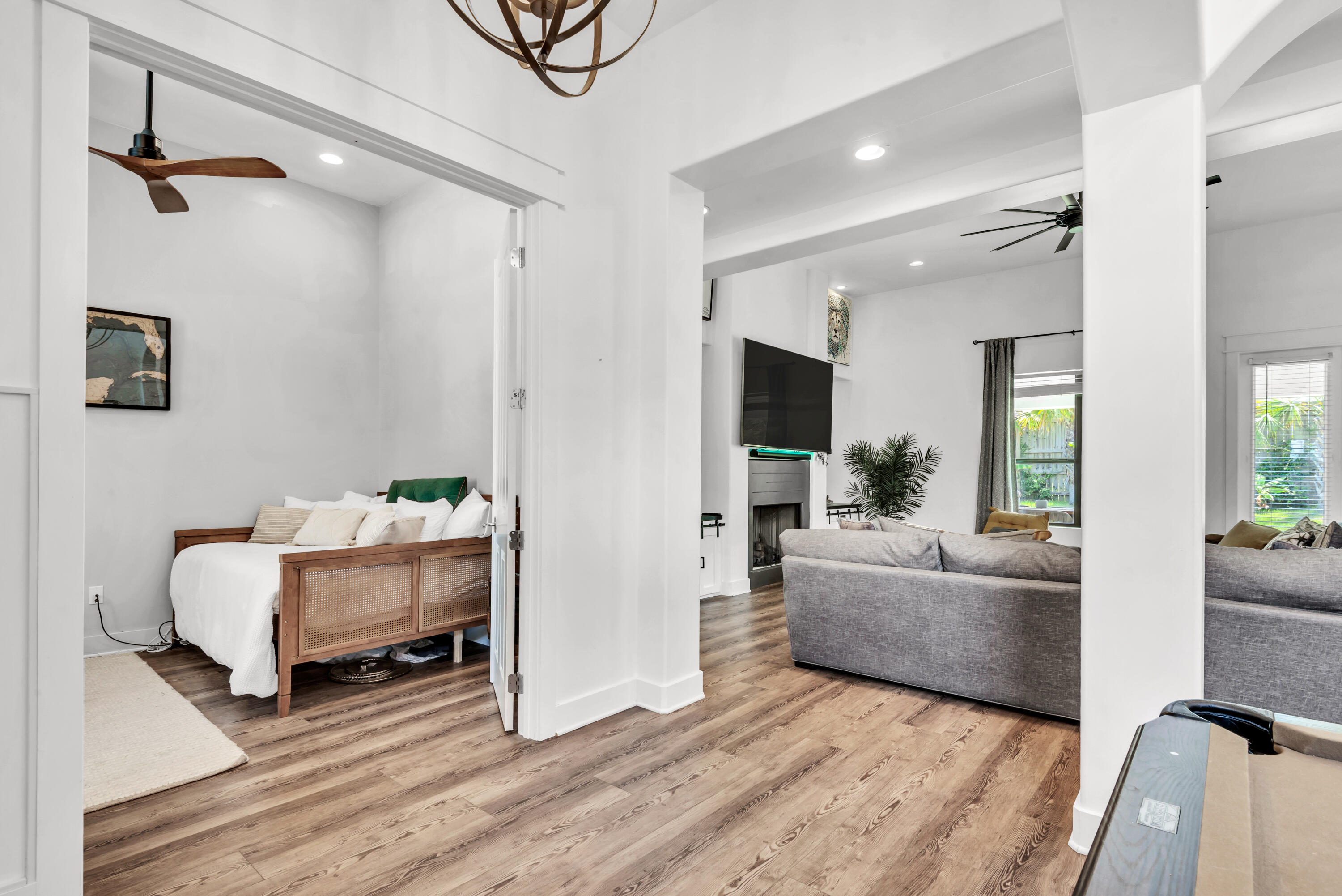 HOLIDAY SHORES EST 4TH ADDN - Residential