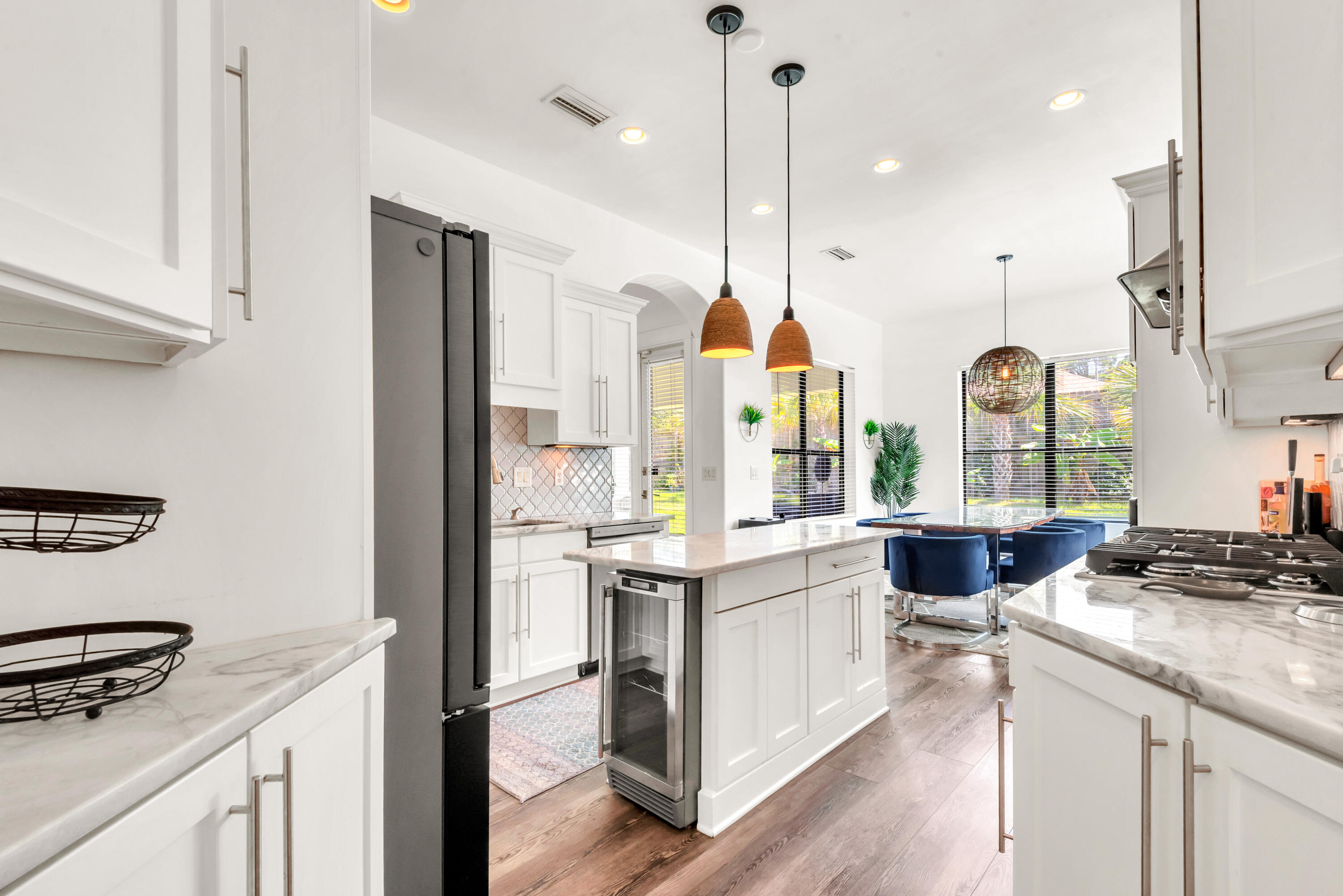 HOLIDAY SHORES EST 4TH ADDN - Residential