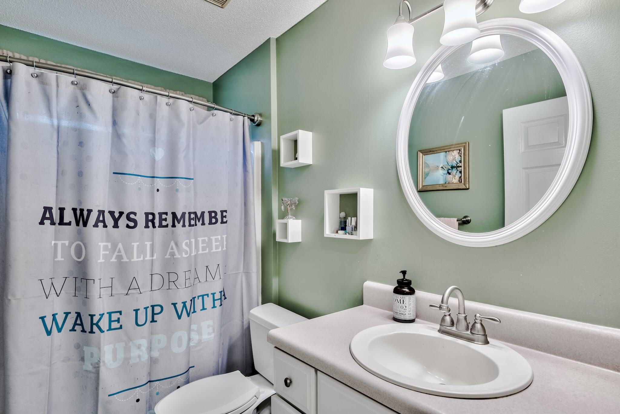 ROBLEDAL ESTATES - Residential