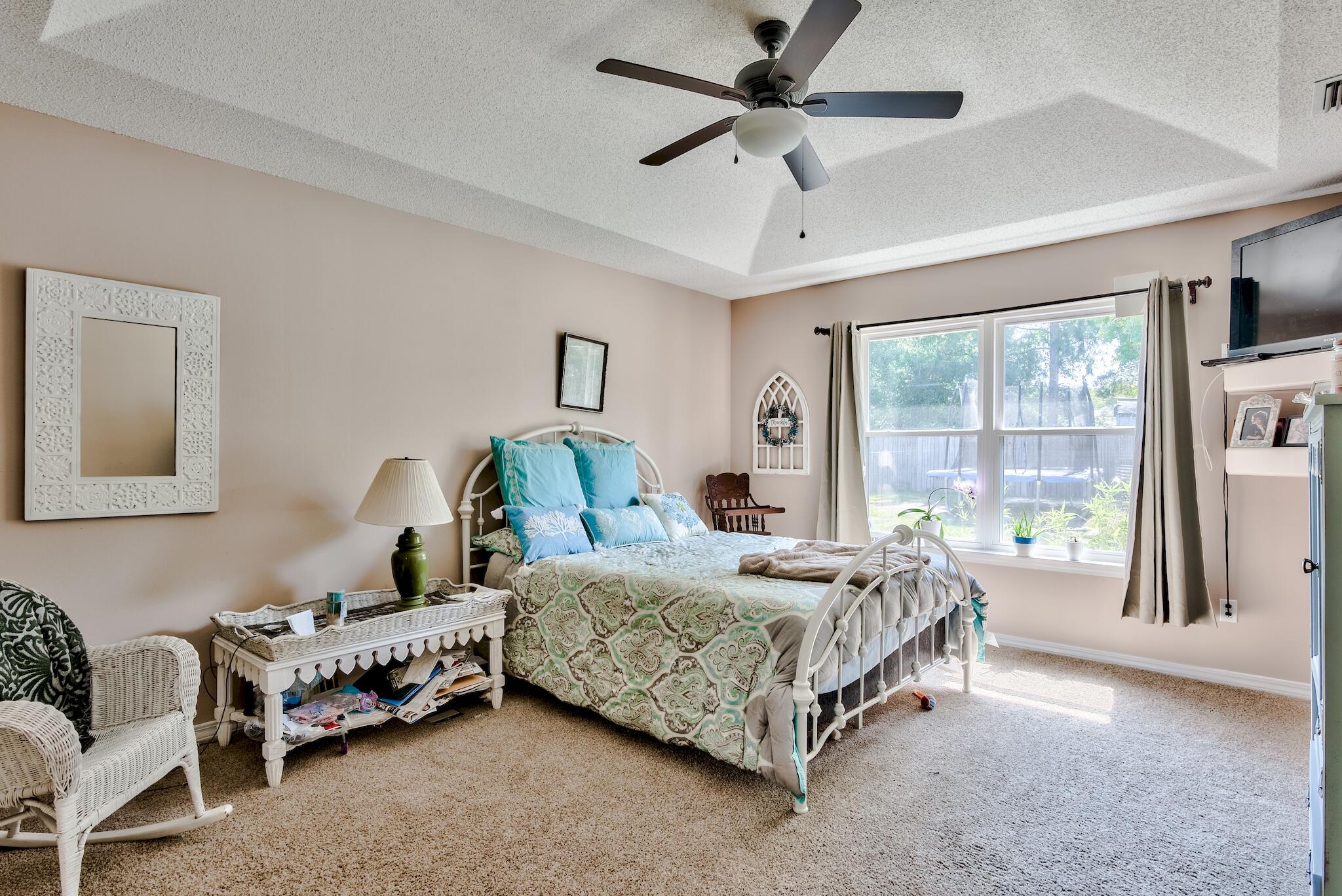 ROBLEDAL ESTATES - Residential