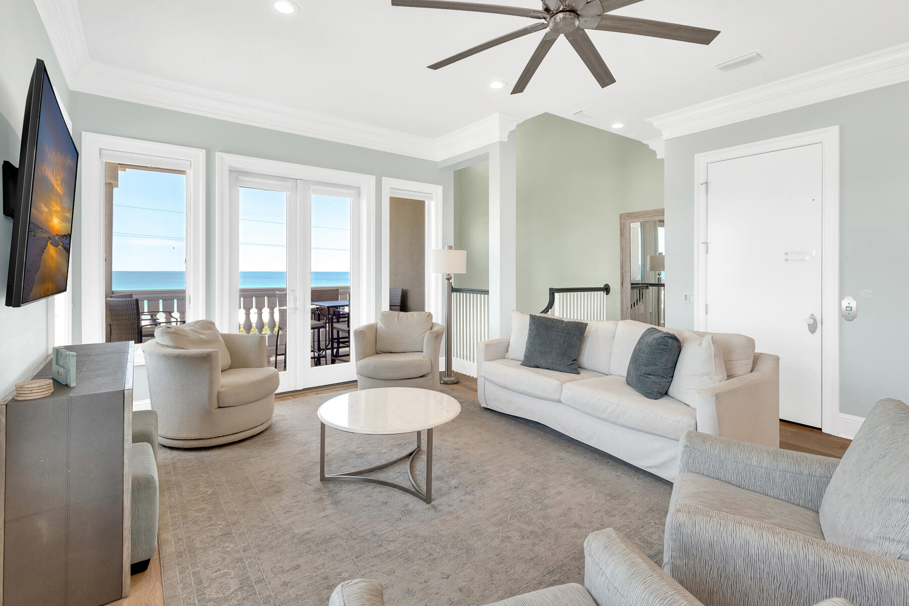 LAGUNA BEACH - Residential