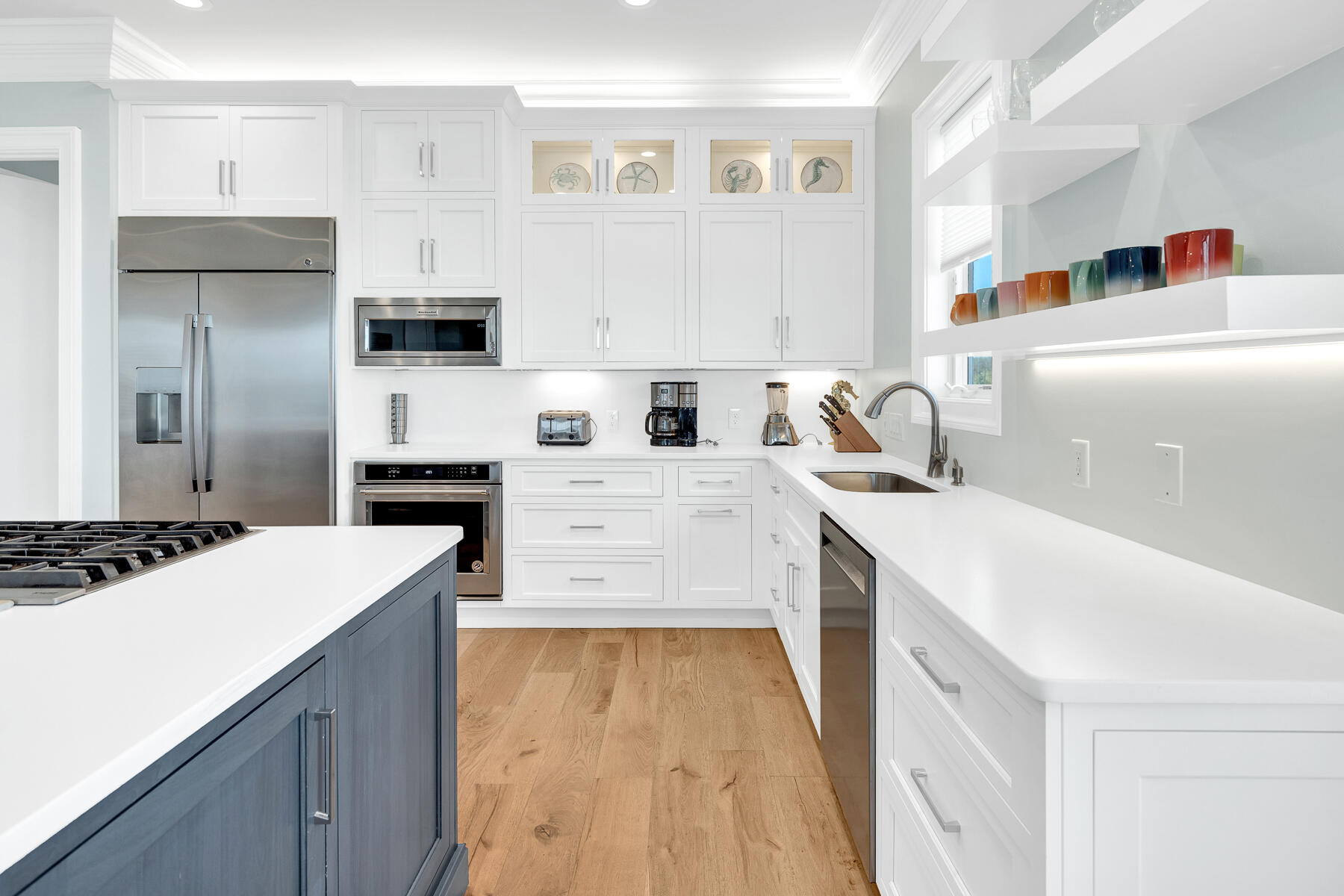 LAGUNA BEACH - Residential