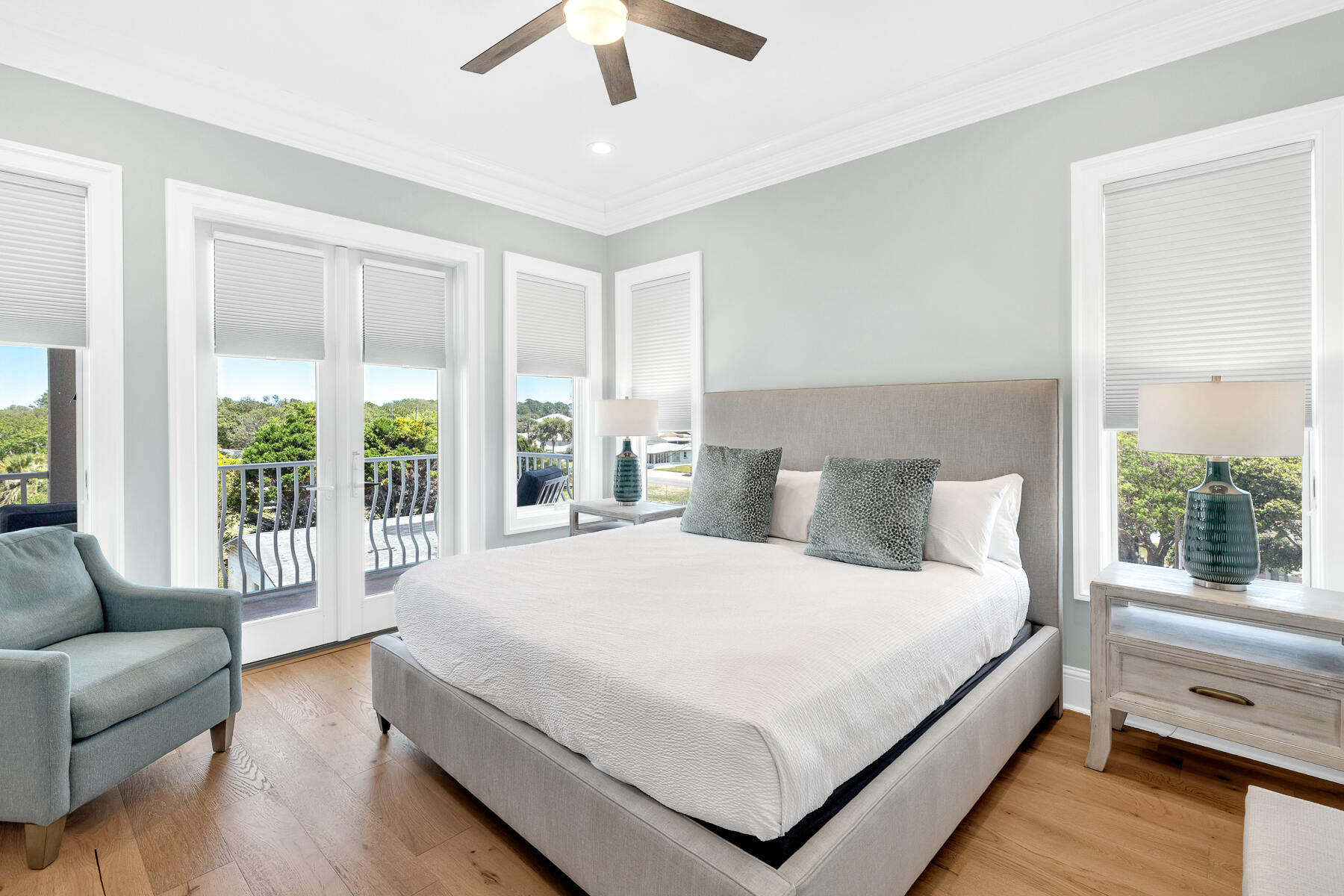 LAGUNA BEACH - Residential