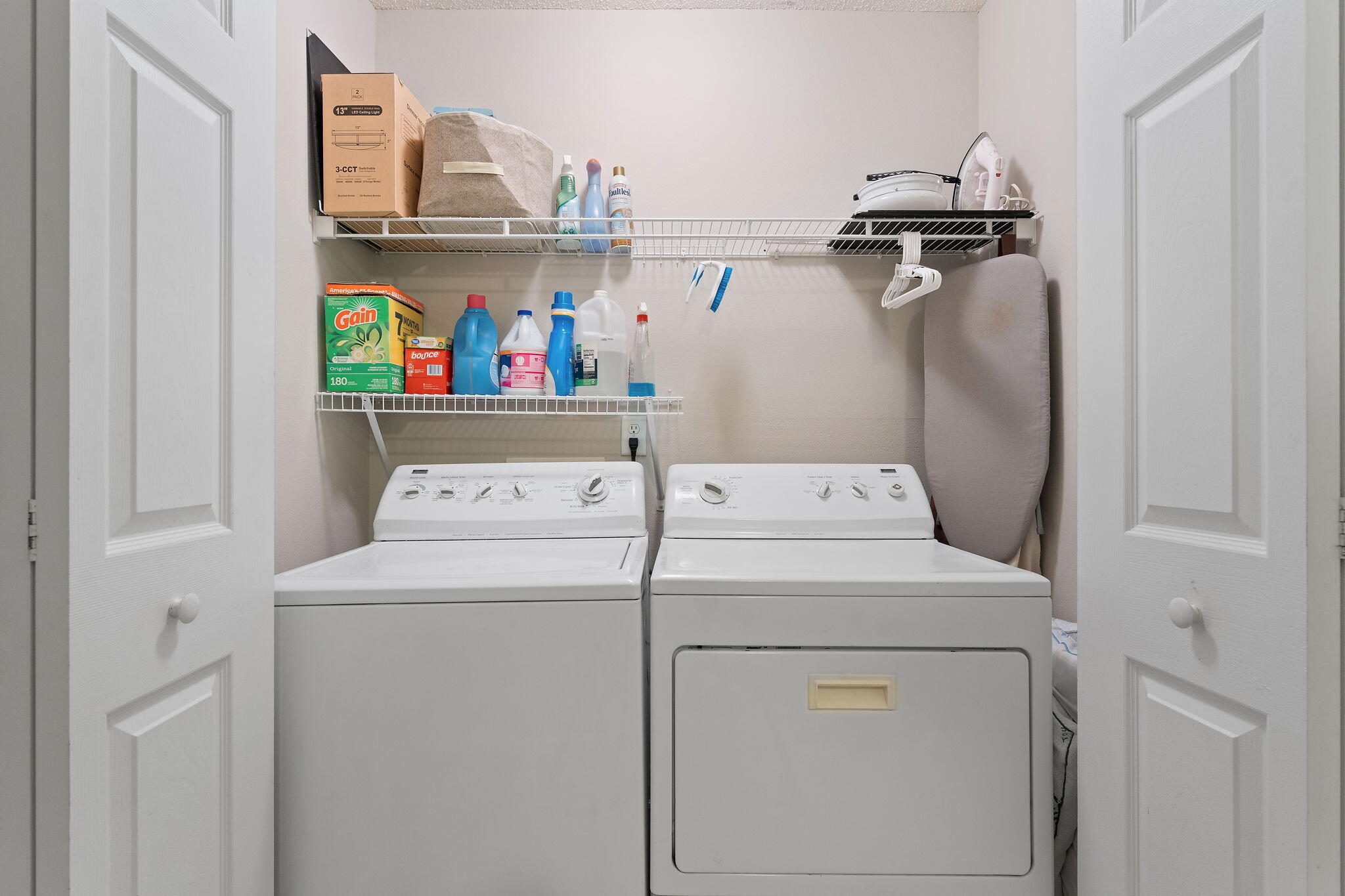 ROLLING PINES - Residential