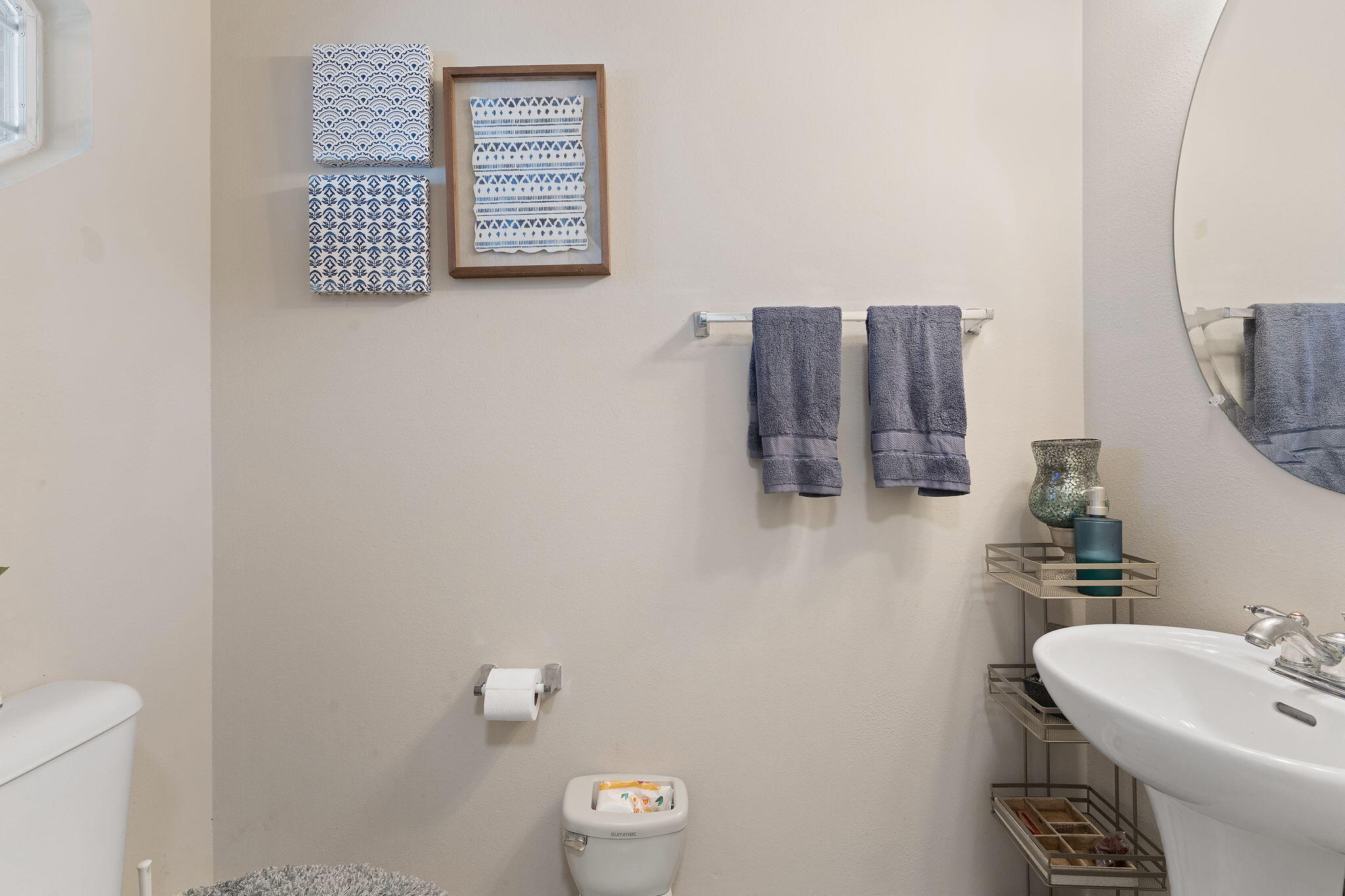 ROLLING PINES - Residential