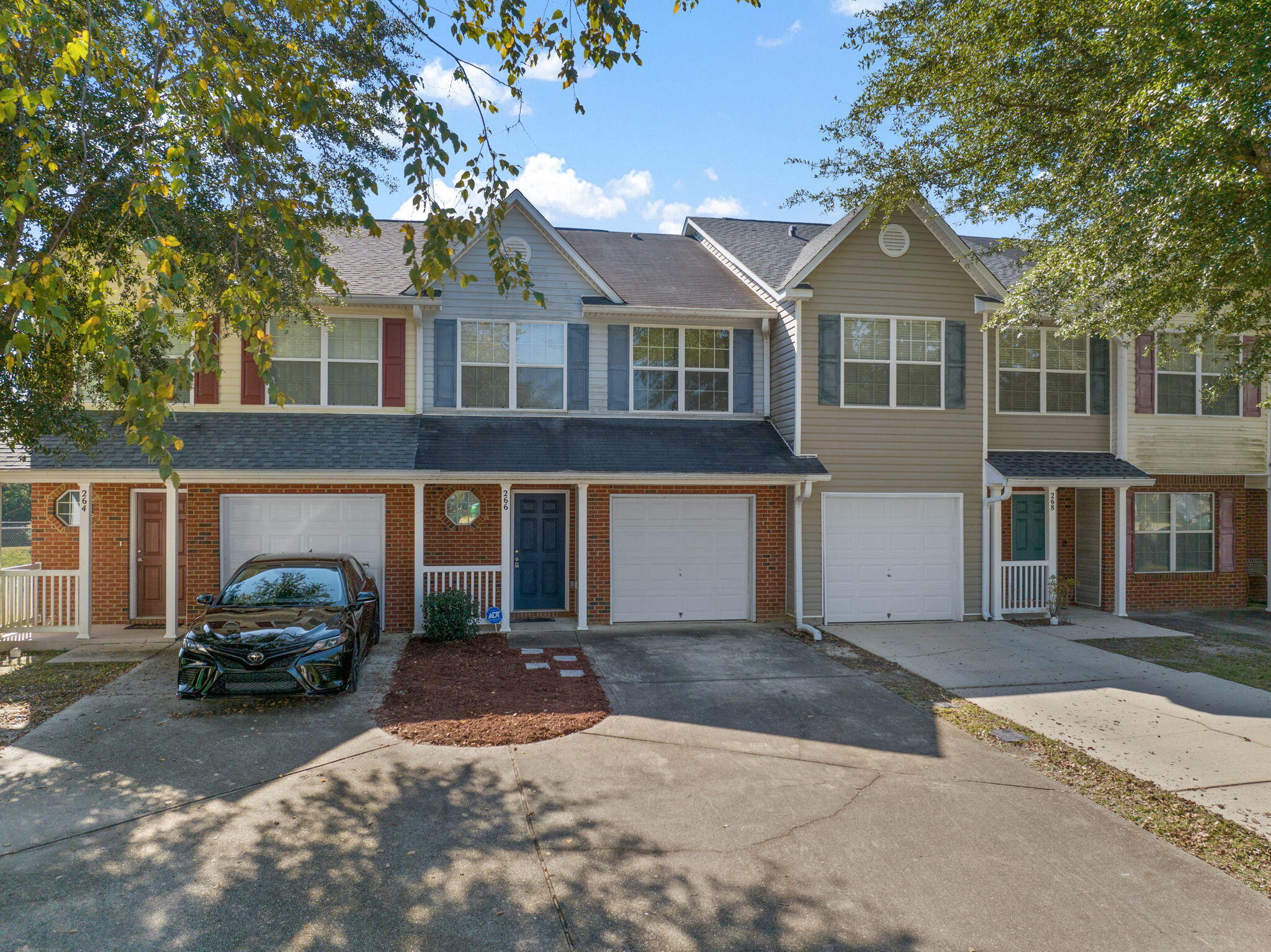 ROLLING PINES - Residential