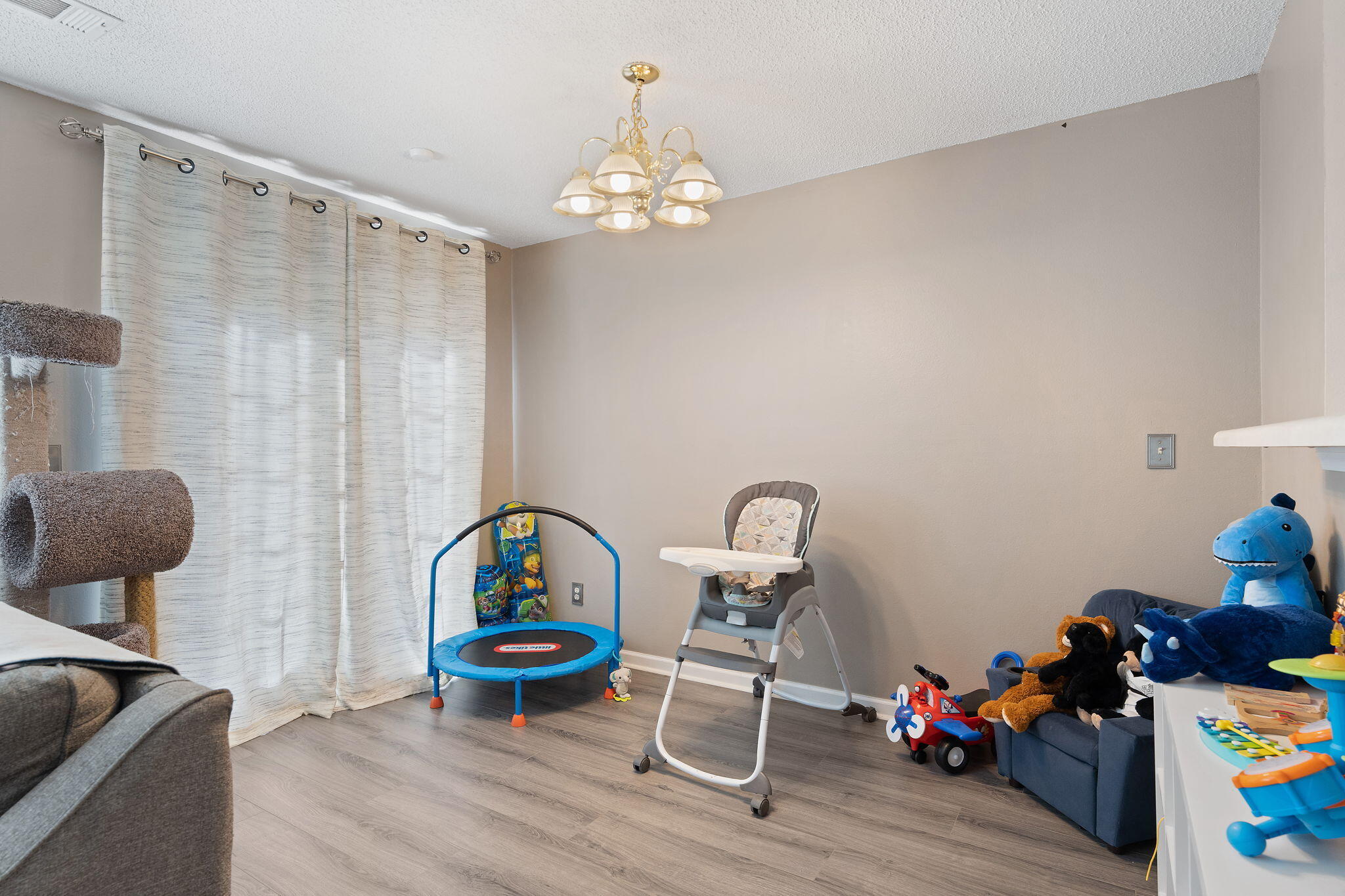 ROLLING PINES - Residential