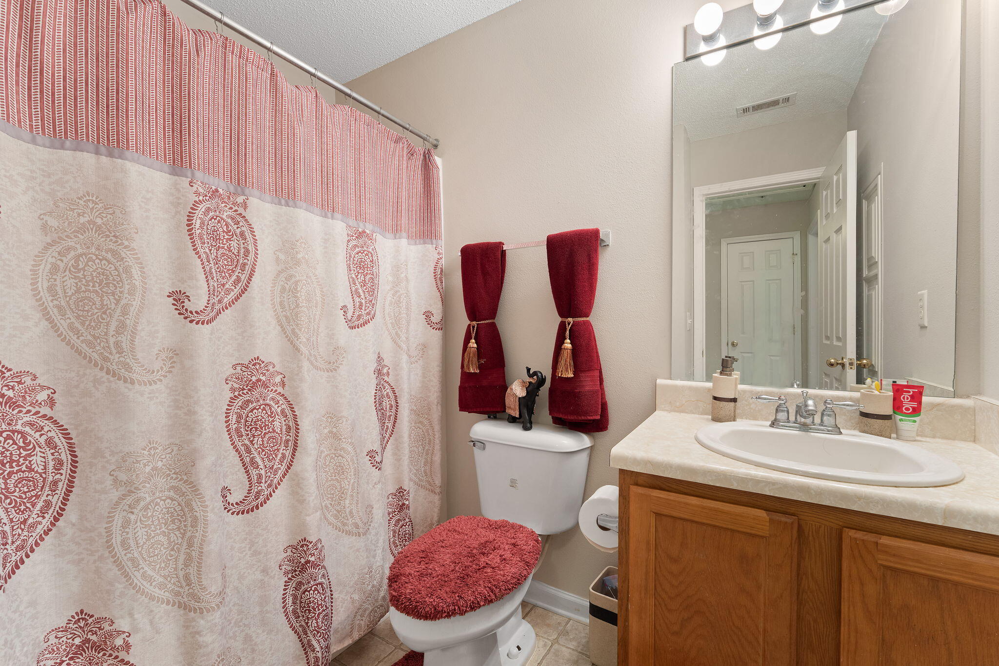 ROLLING PINES - Residential