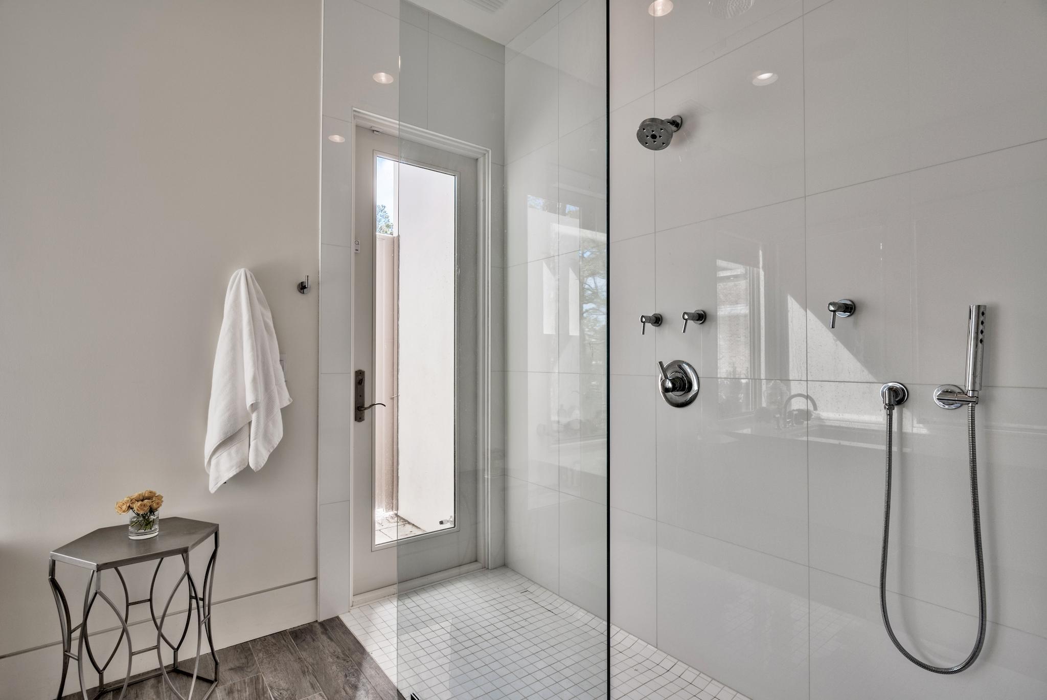 Botany Bayou - Residential