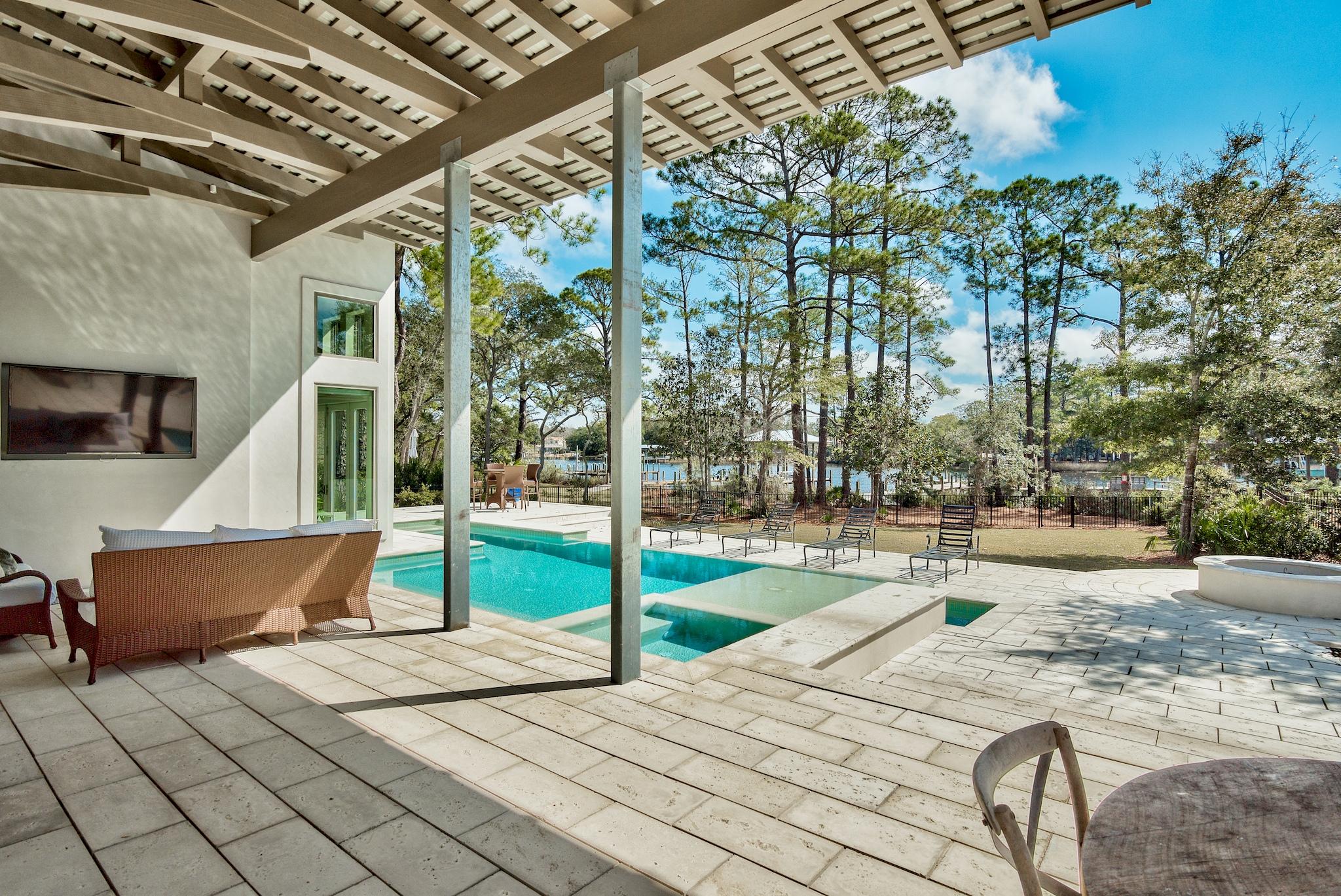 Botany Bayou - Residential