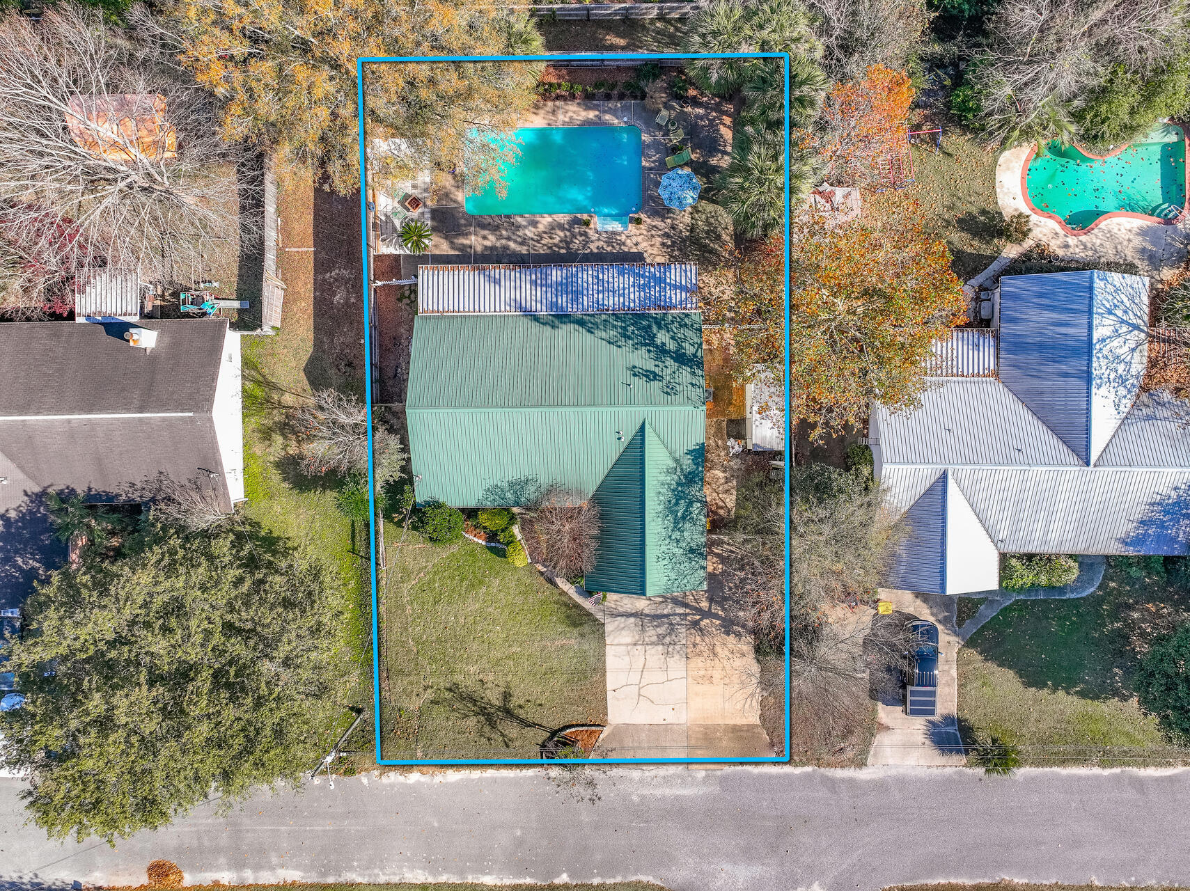 COUNTRYVIEW EST - Residential