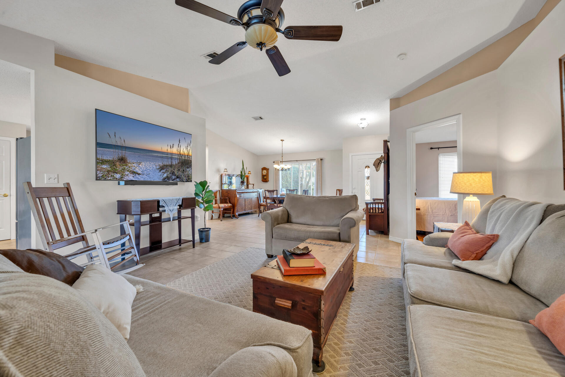 COUNTRYVIEW EST - Residential