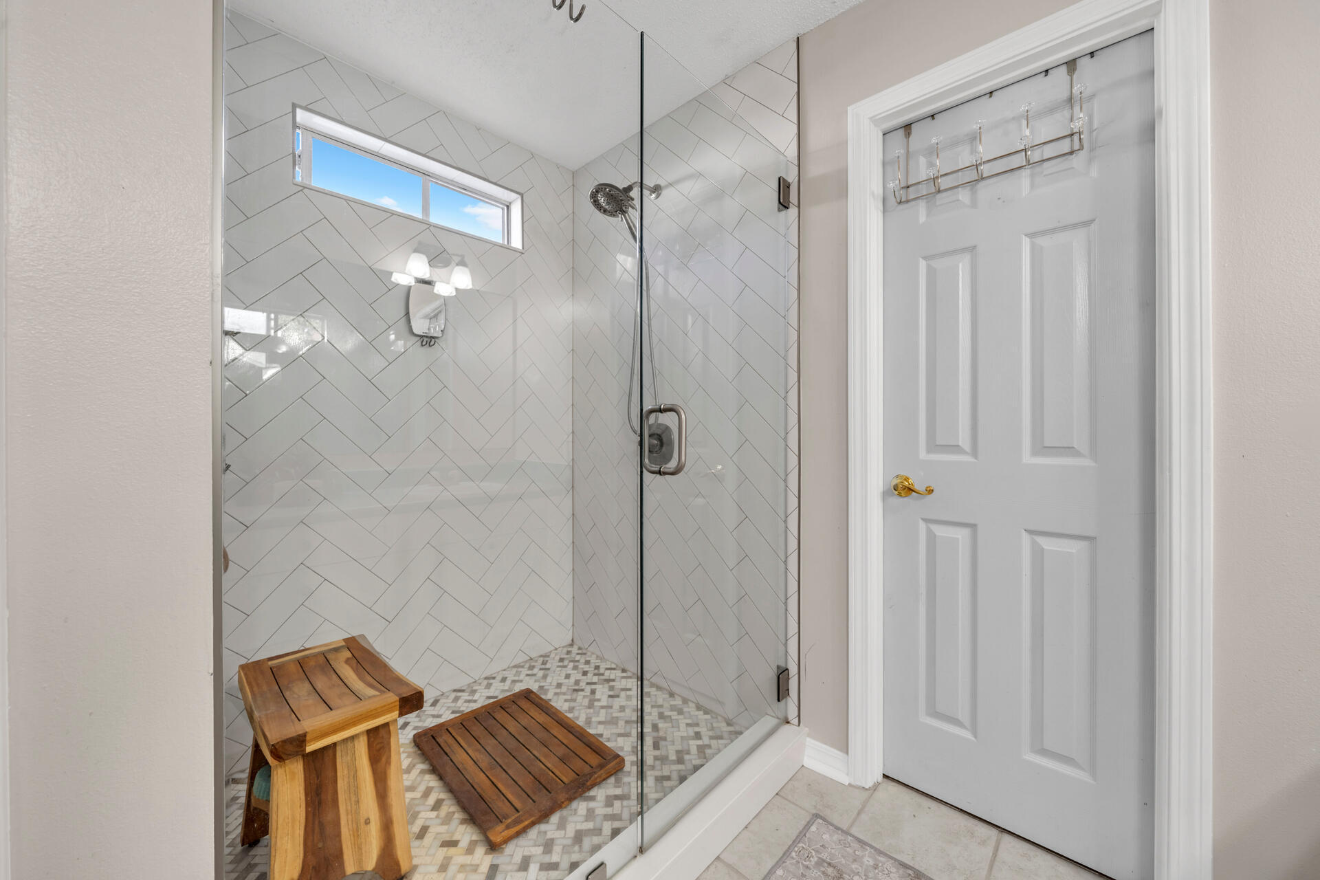 COUNTRYVIEW EST - Residential