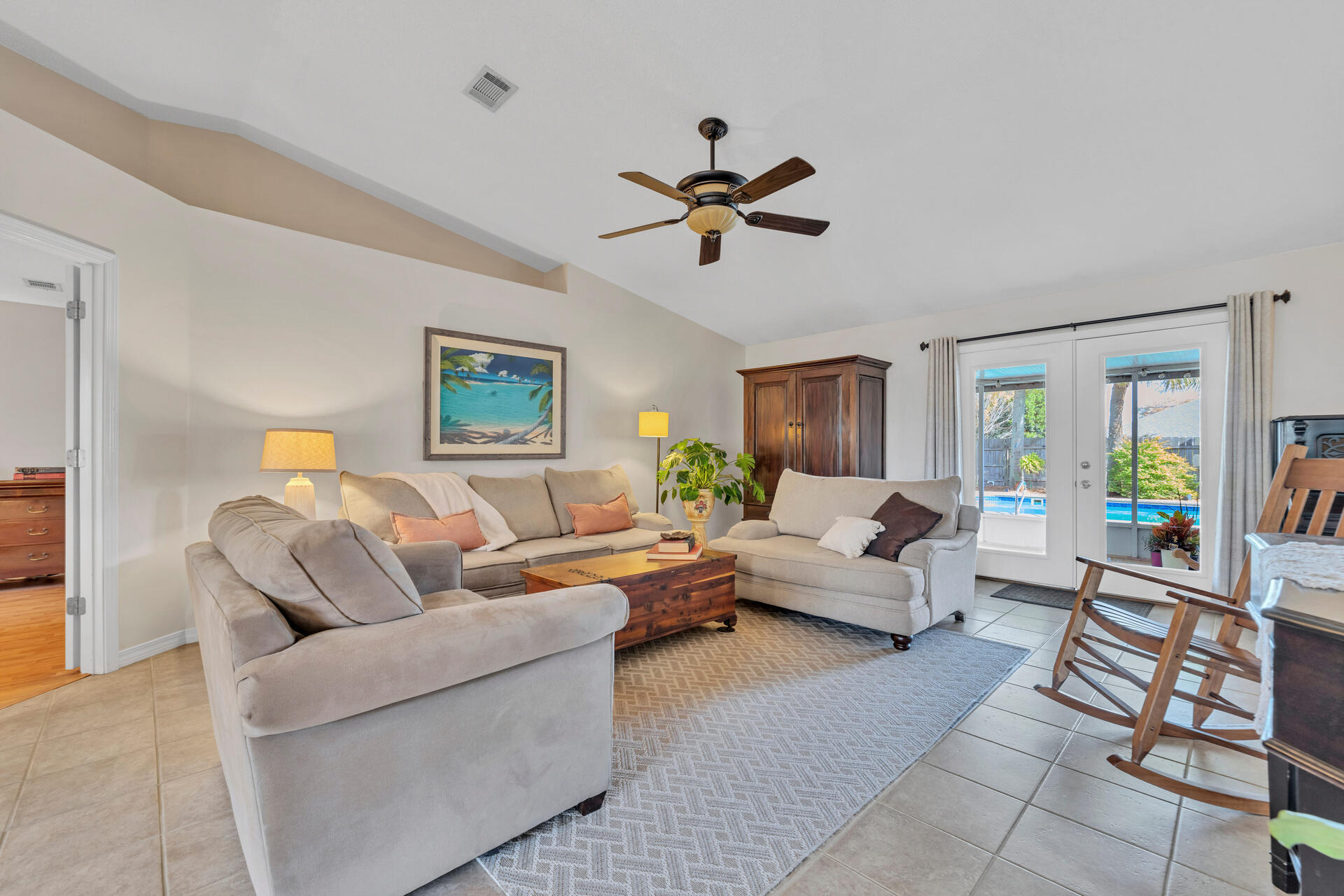 COUNTRYVIEW EST - Residential