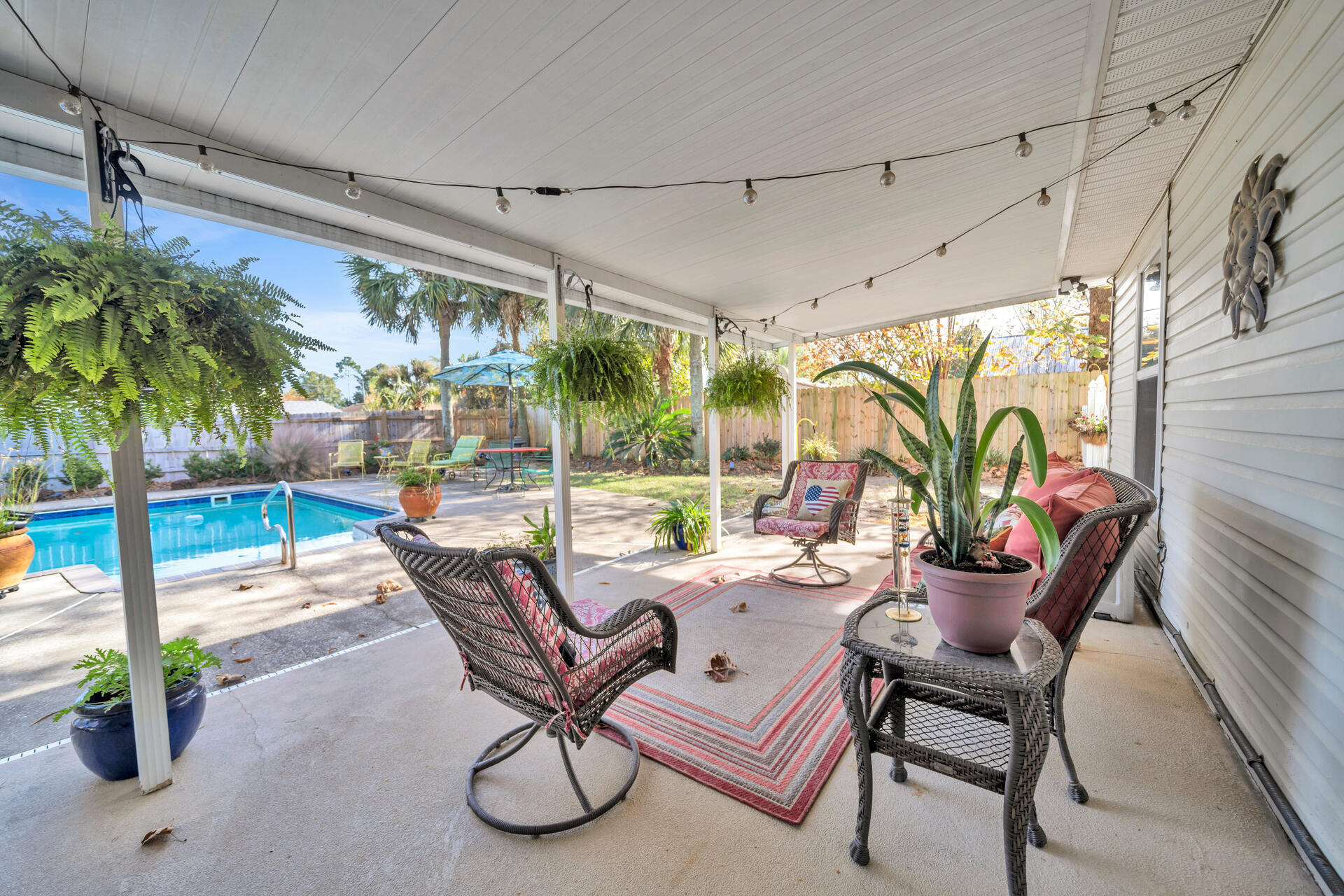 COUNTRYVIEW EST - Residential