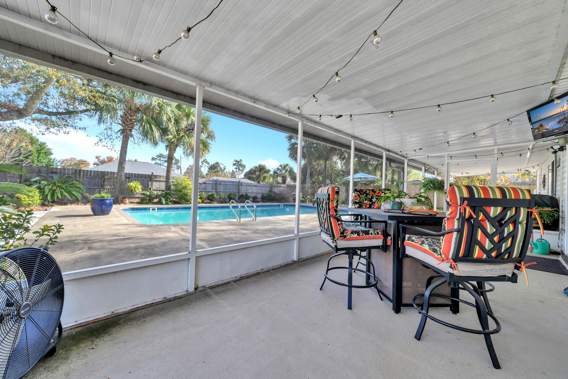 COUNTRYVIEW EST - Residential