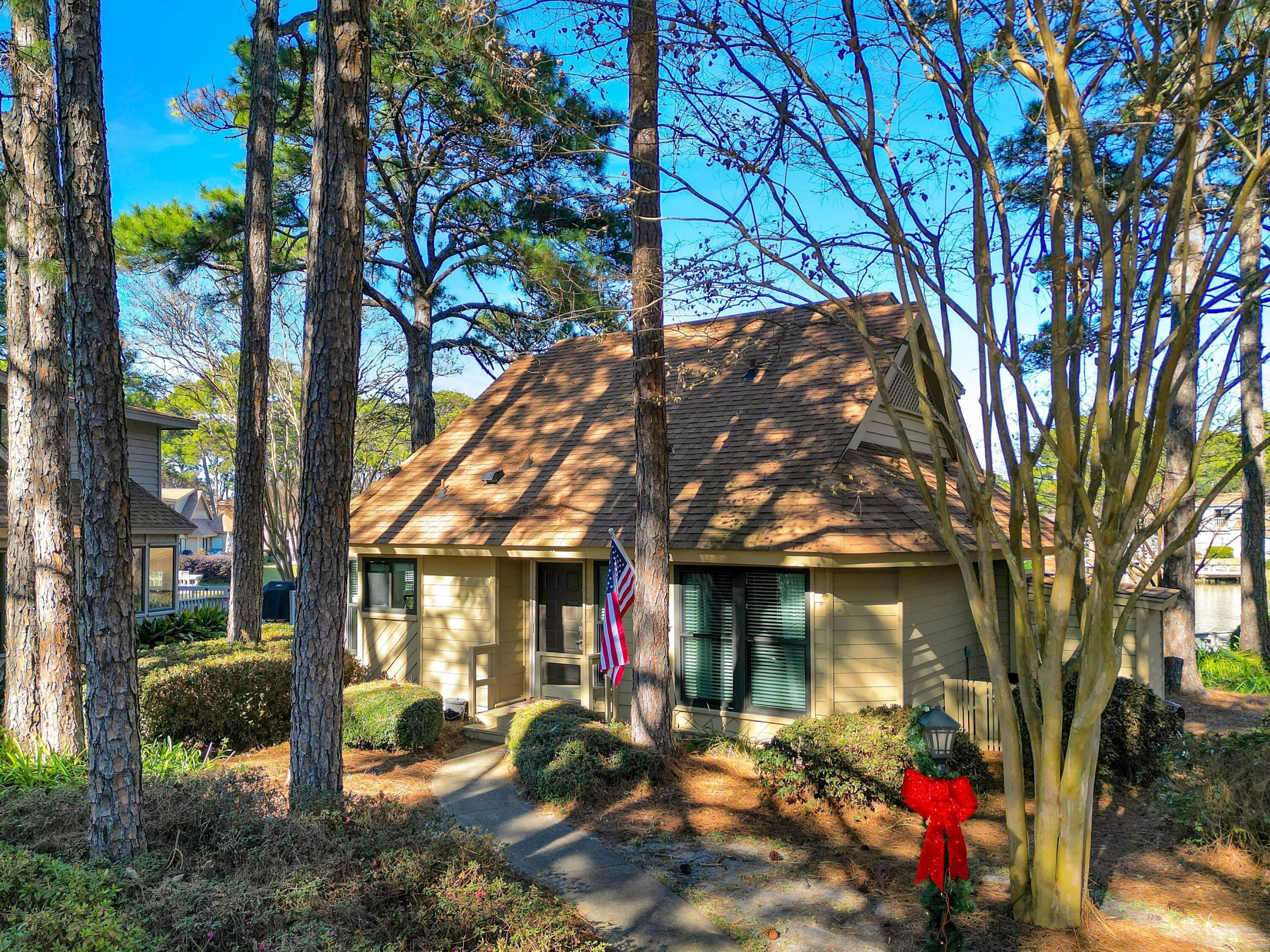 FAIRWAYS AT SANDESTIN PH 2 - Residential