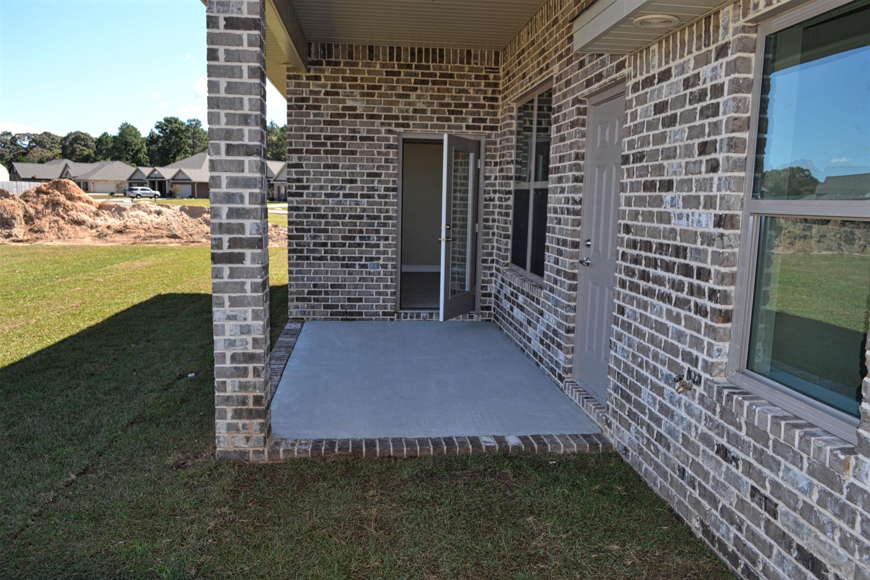 BROWNSTONE MANOR - Residential