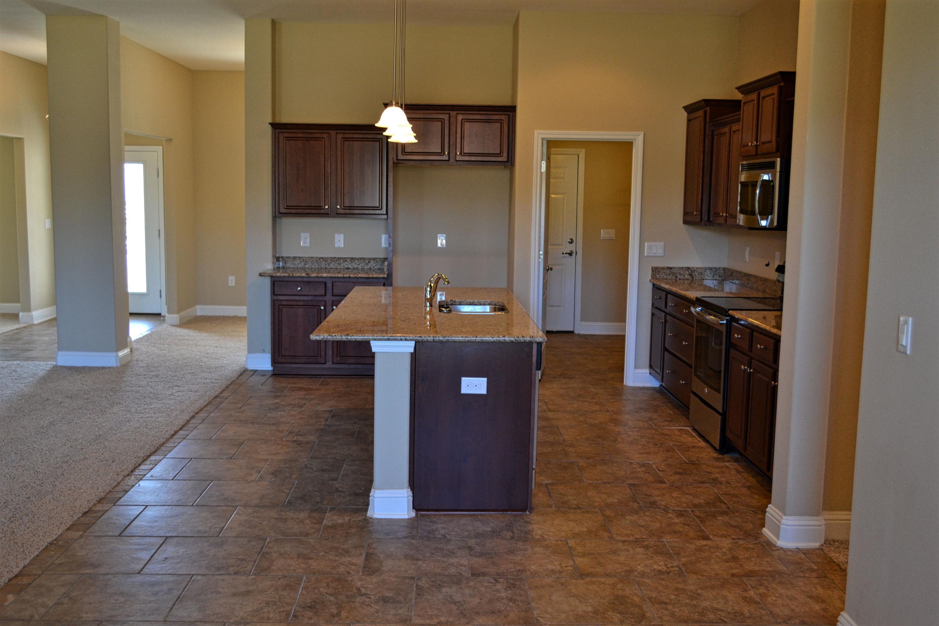 BROWNSTONE MANOR - Residential