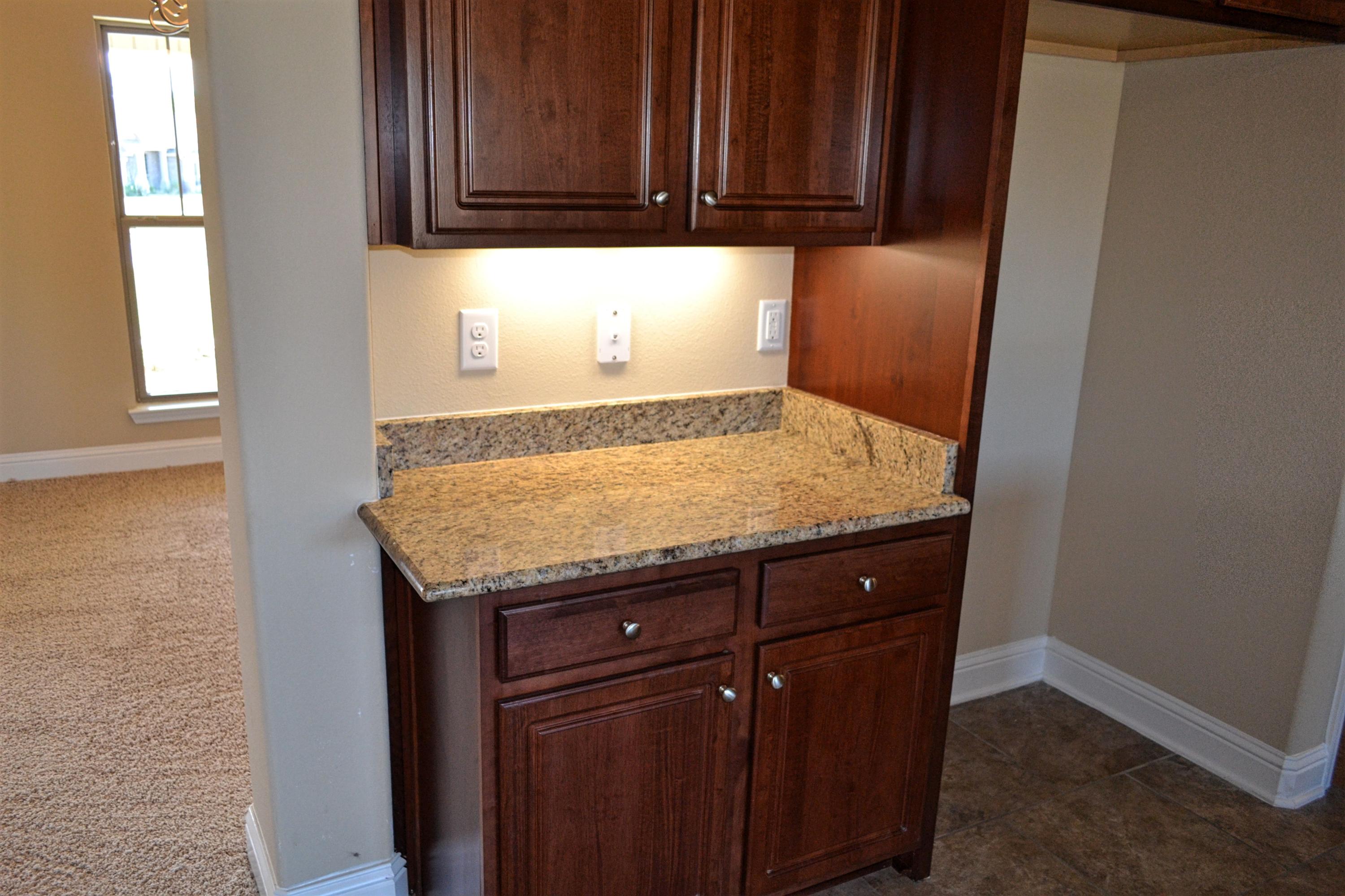 BROWNSTONE MANOR - Residential