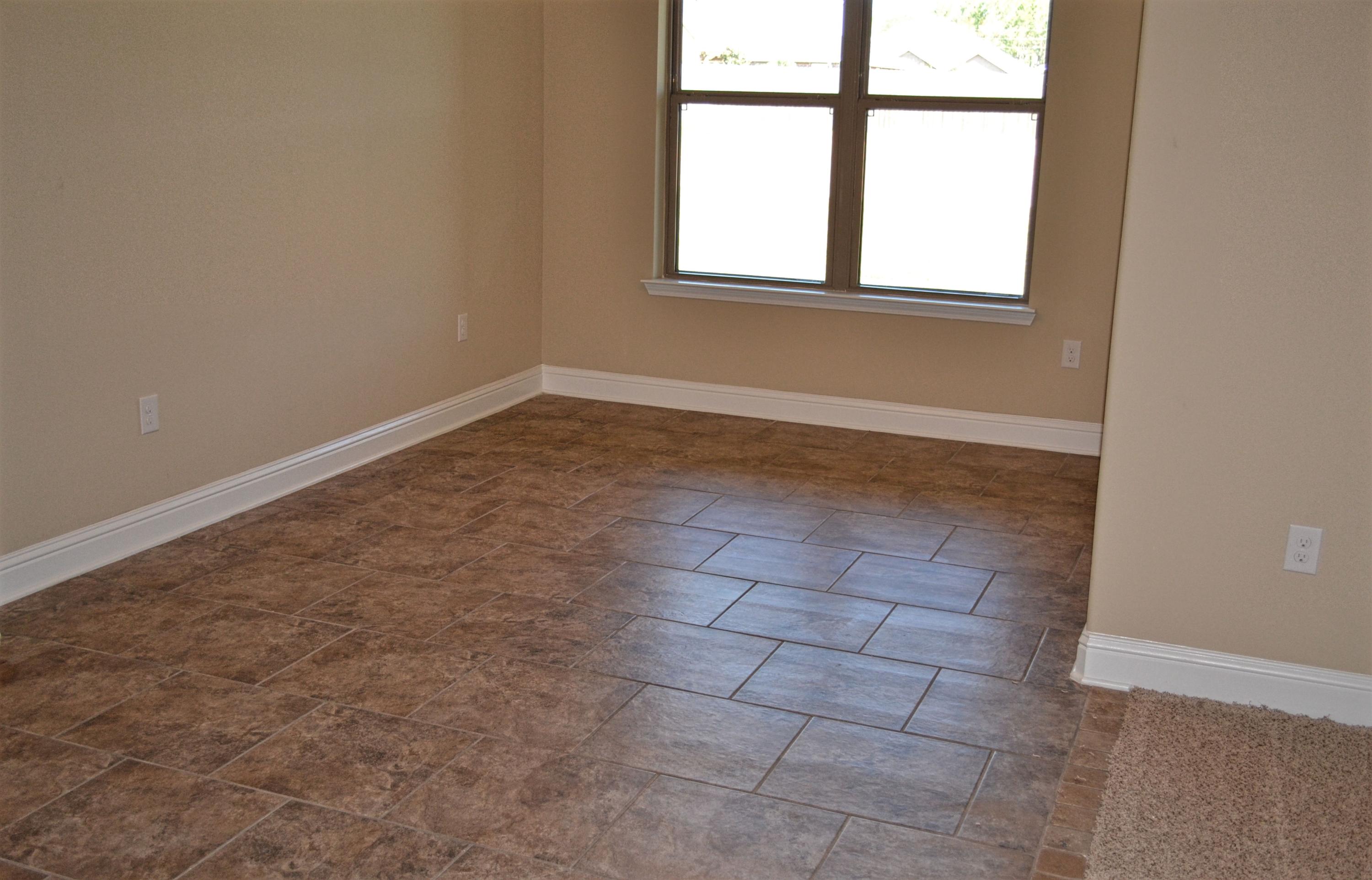 BROWNSTONE MANOR - Residential