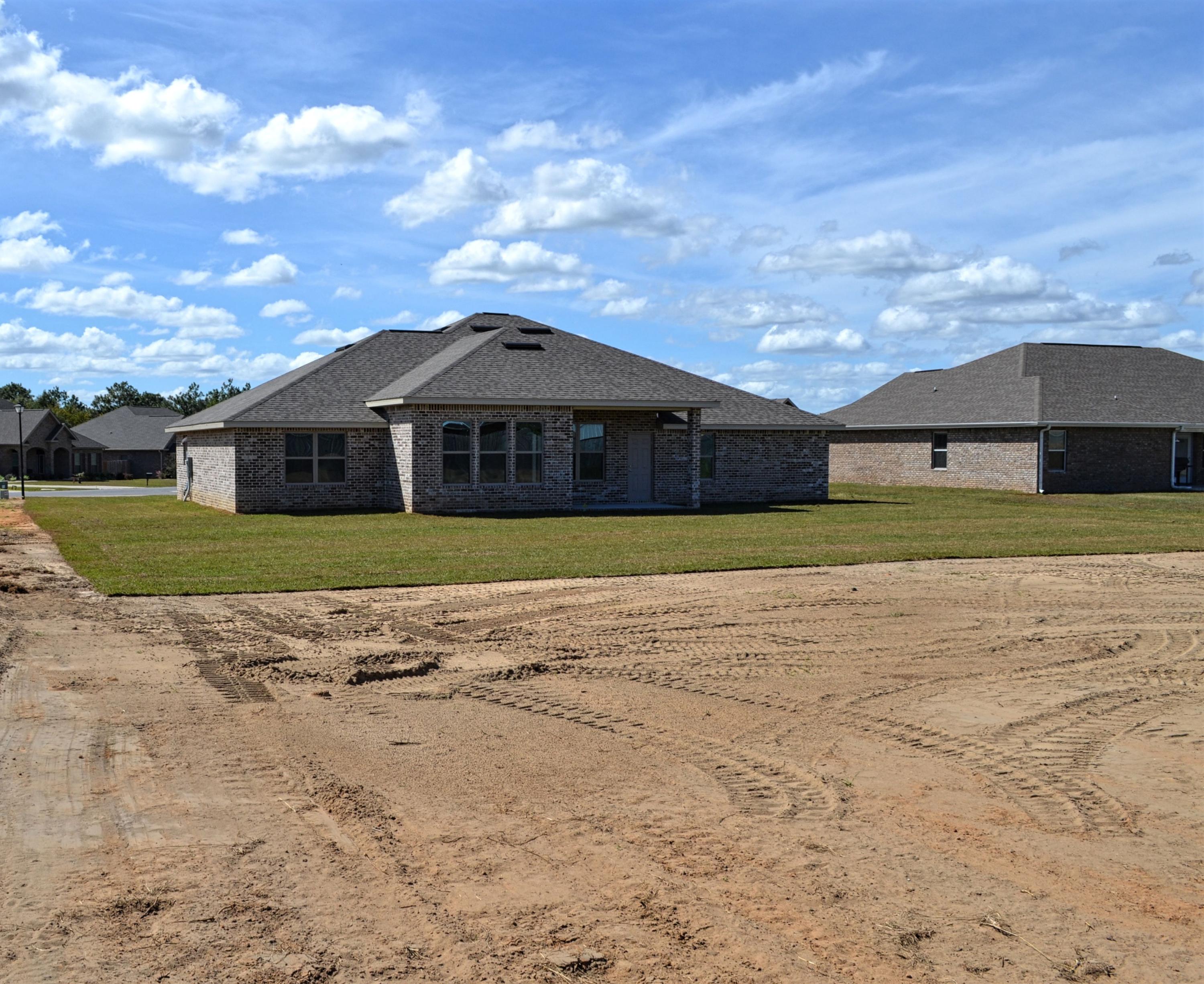 BROWNSTONE MANOR - Residential