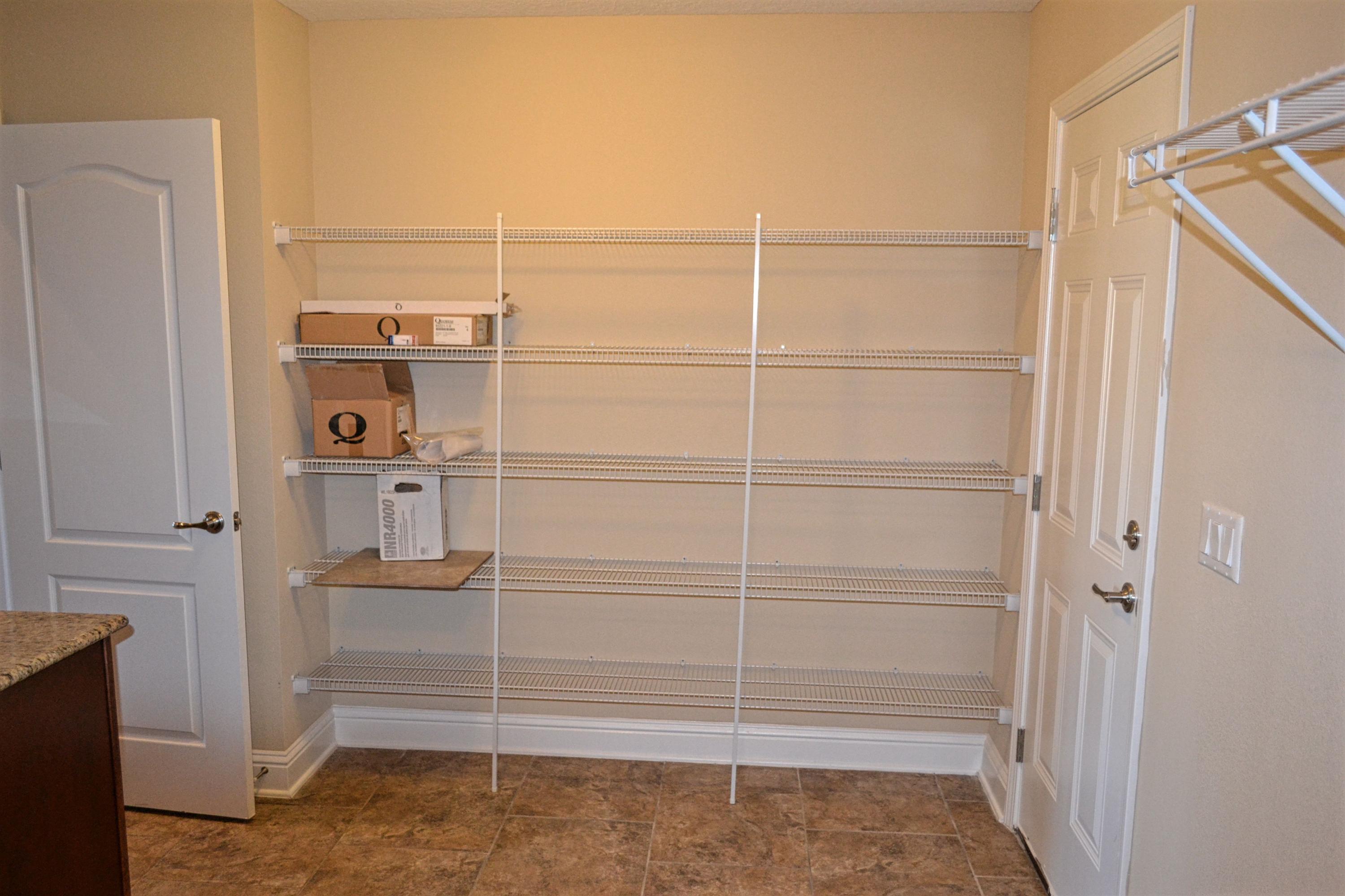 BROWNSTONE MANOR - Residential