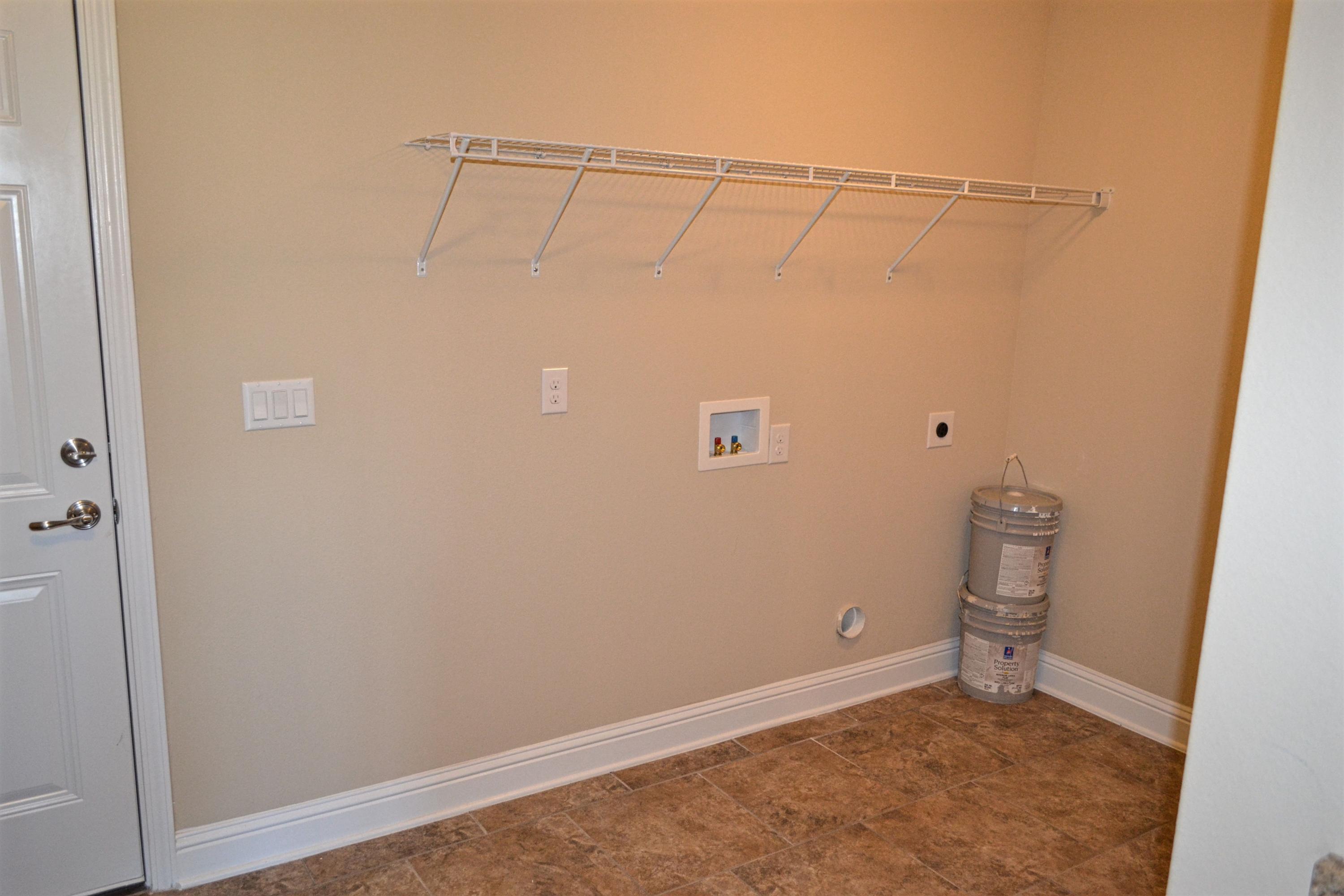 BROWNSTONE MANOR - Residential