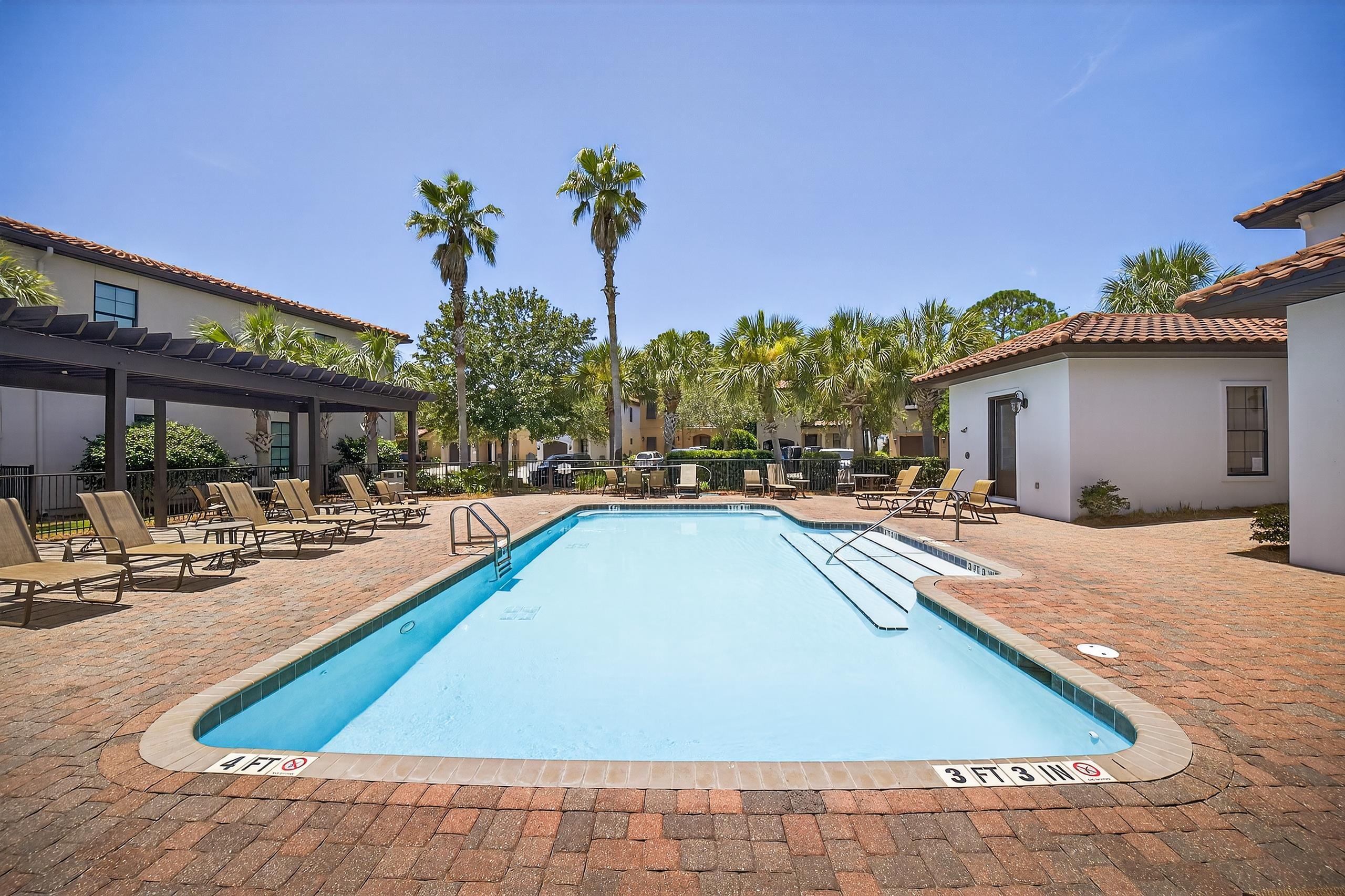 VILLA LAGO - Residential Lease