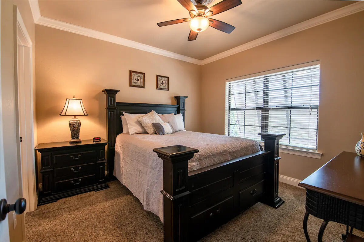 VILLA LAGO - Residential Lease