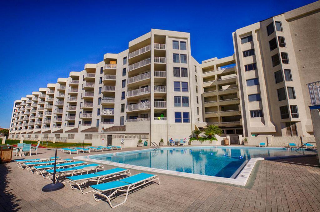 INLET REEF CLUB CONDO - Residential