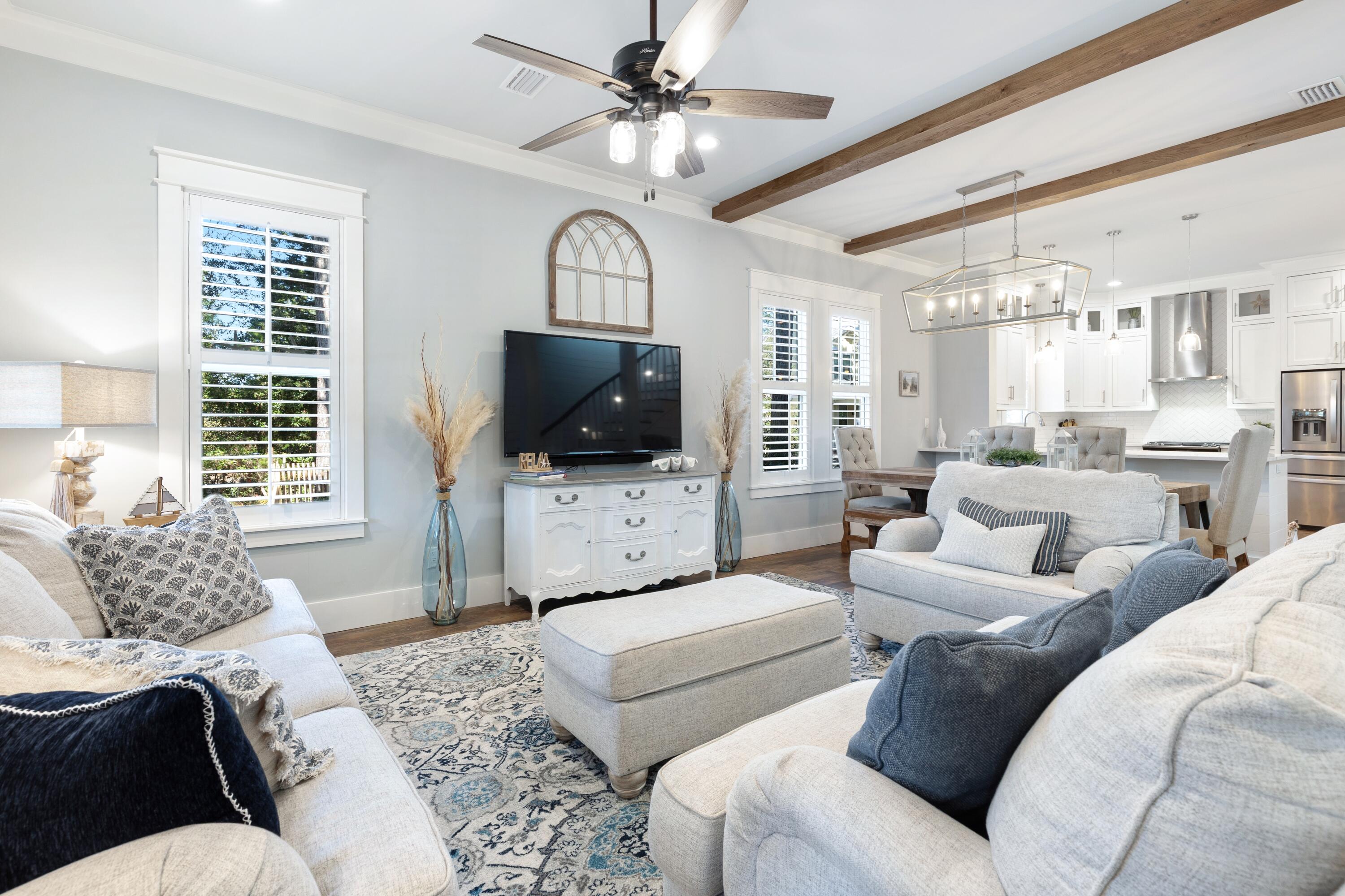 FOREST LAKES - Residential