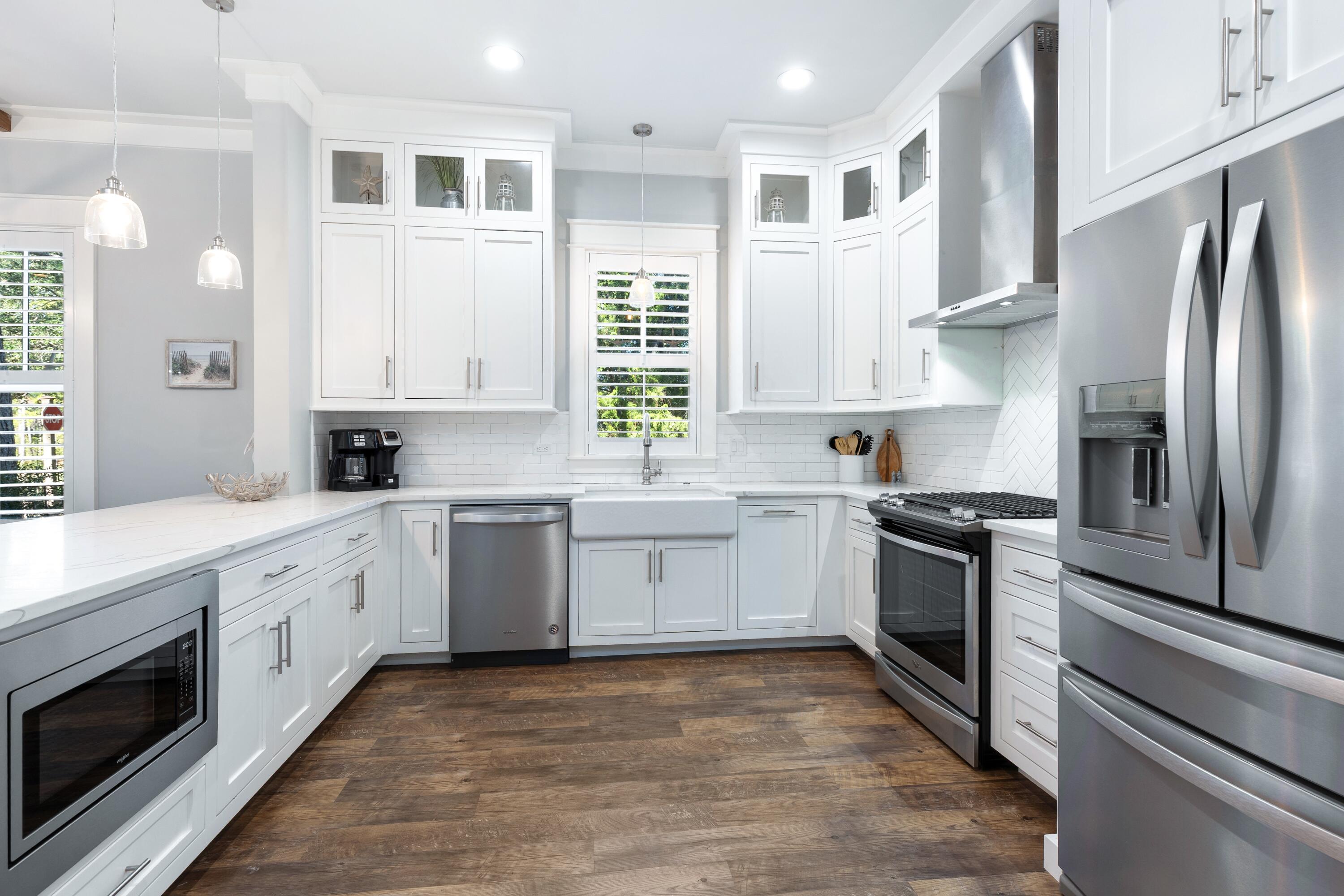 FOREST LAKES - Residential