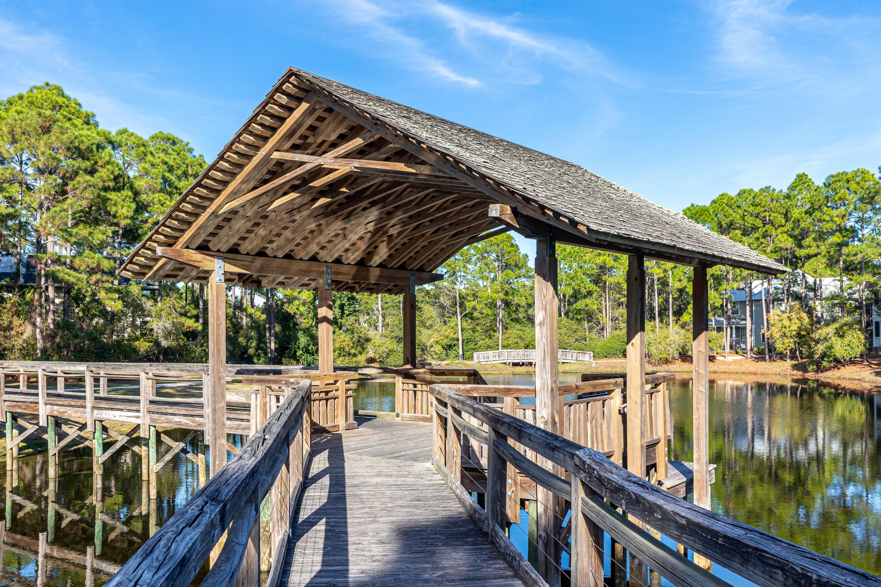 FOREST LAKES - Residential