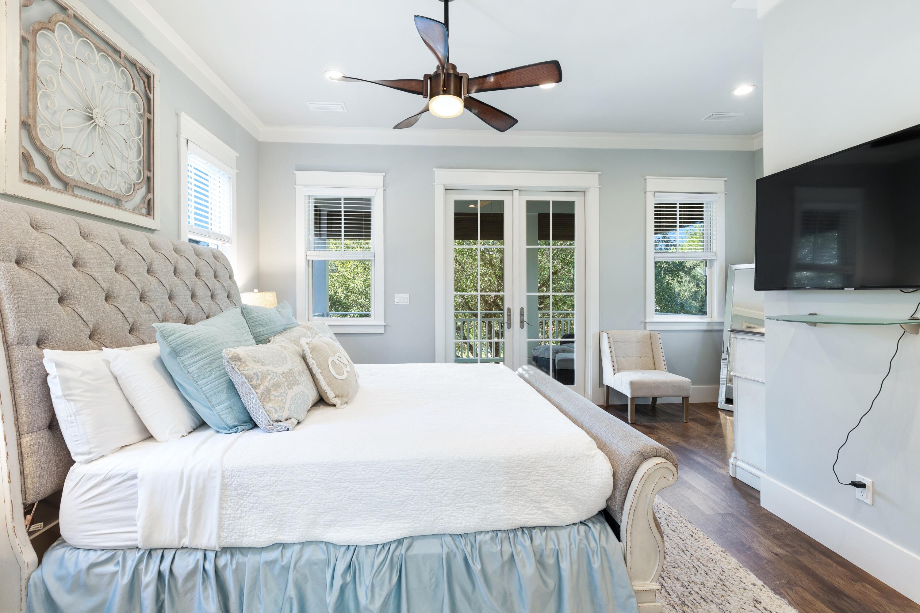 FOREST LAKES - Residential