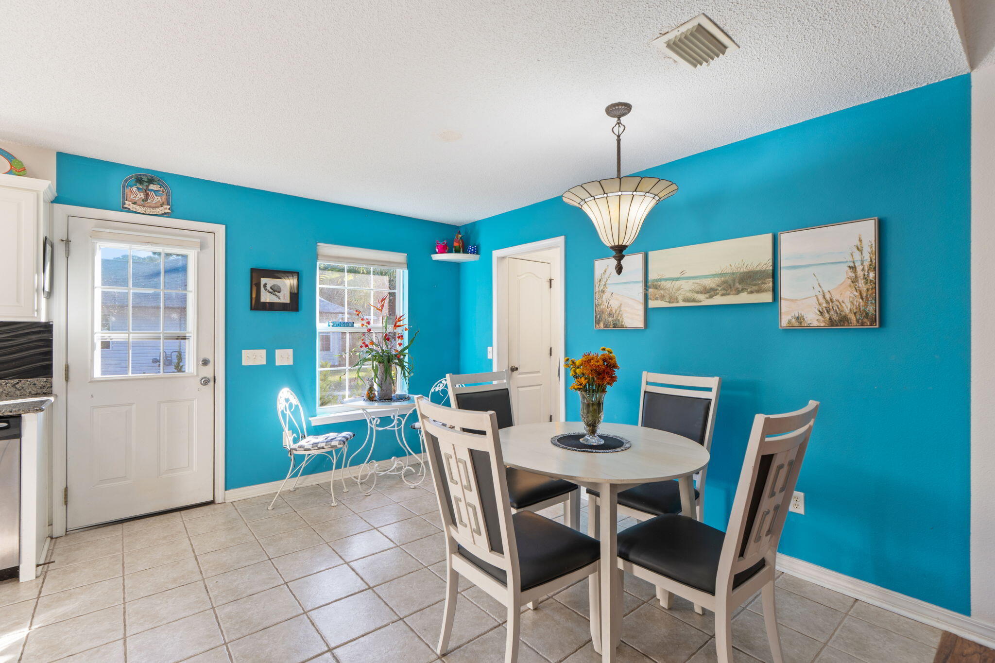 HOLLEY BY THE SEA - Residential