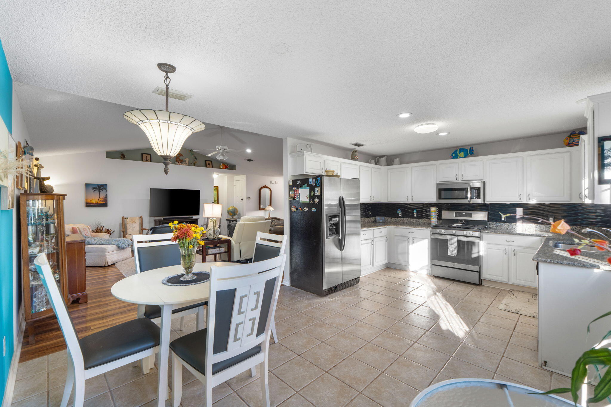 HOLLEY BY THE SEA - Residential