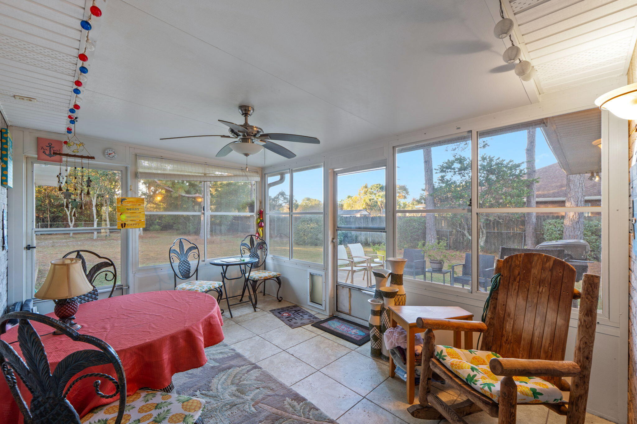 HOLLEY BY THE SEA - Residential