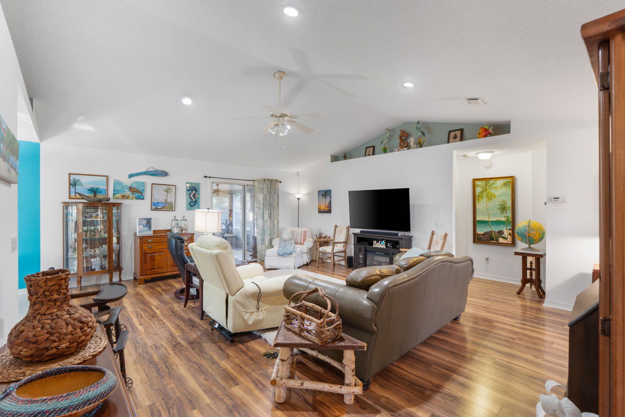 HOLLEY BY THE SEA - Residential