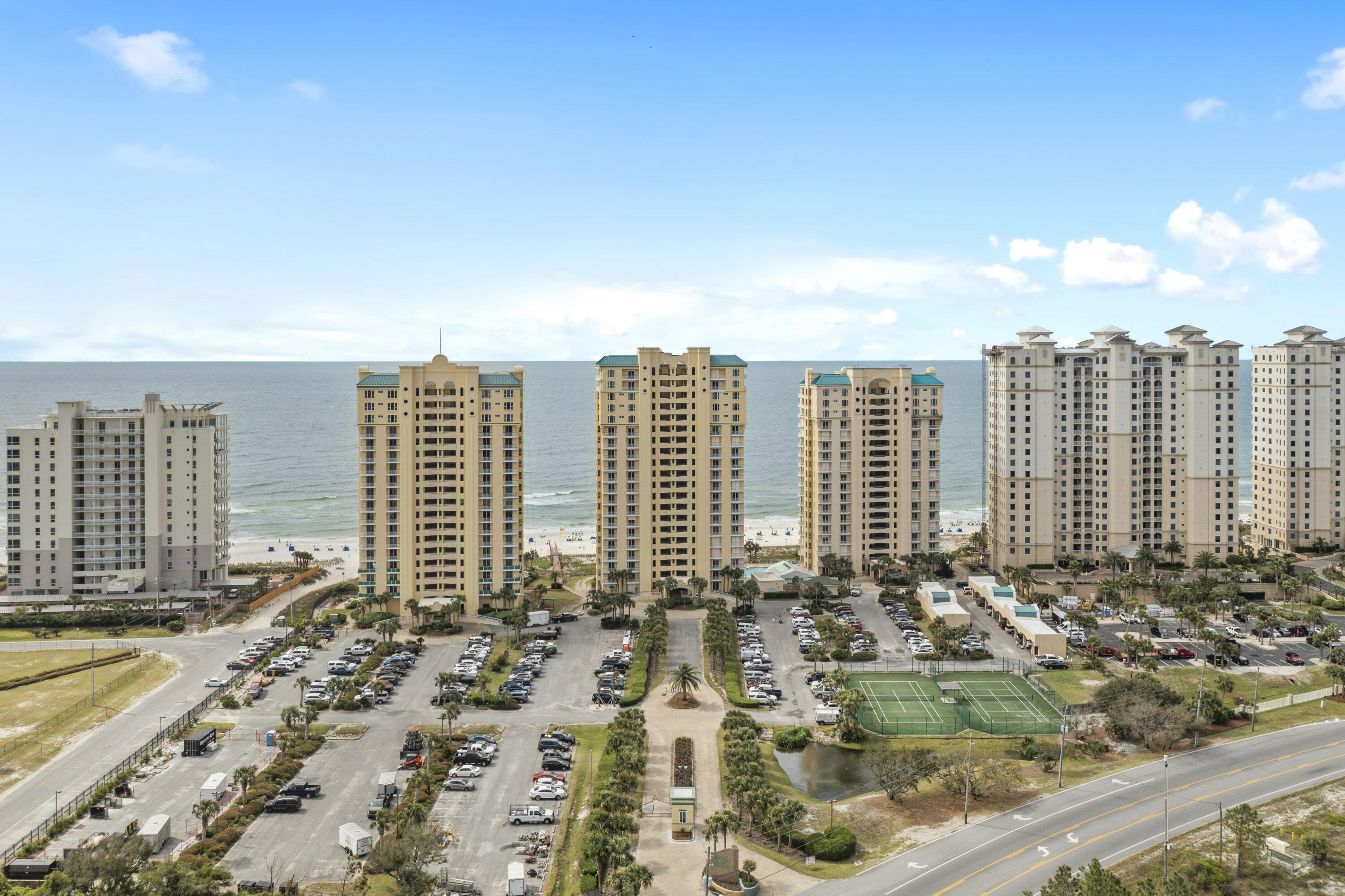 BEACH COLONY RESORT - Residential