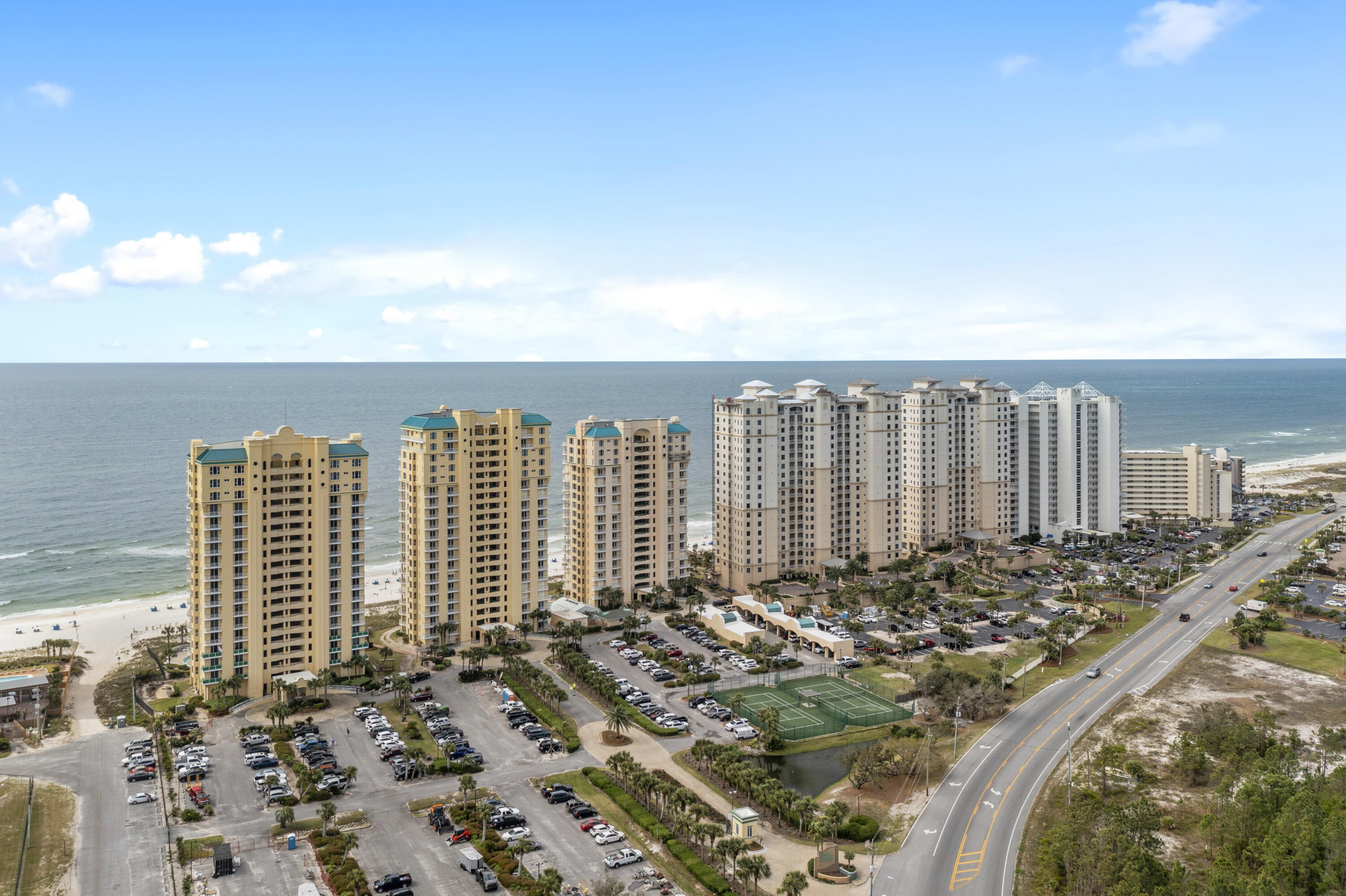 BEACH COLONY RESORT - Residential