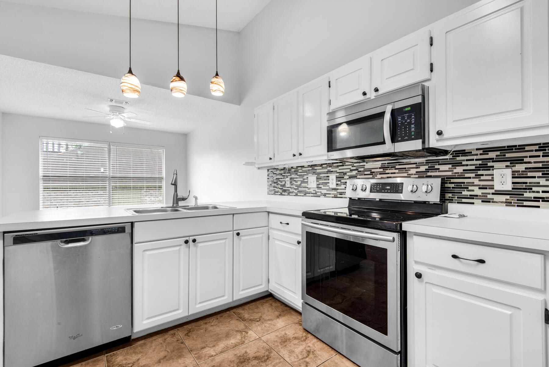 STEEPLECHASE PH 2 - Residential Lease