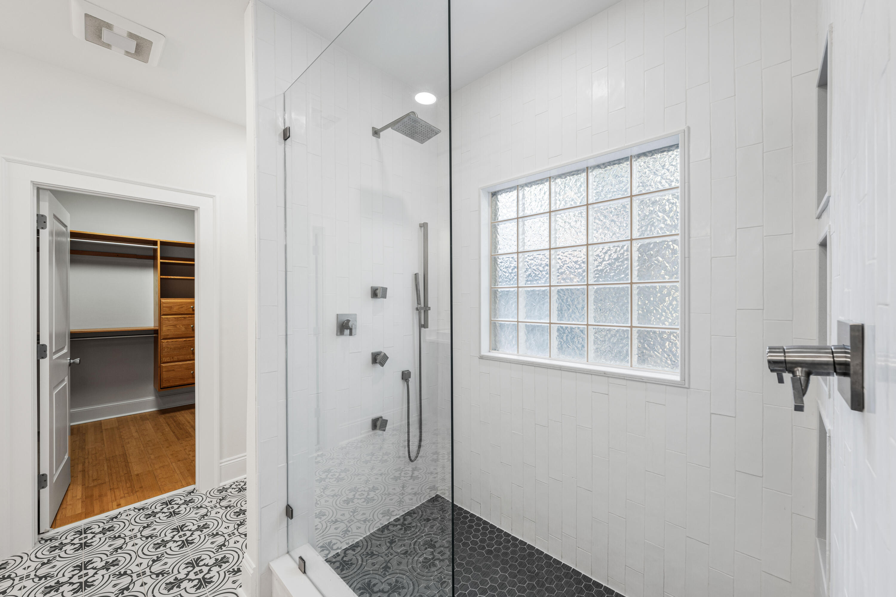 BAY MAGNOLIA - Residential