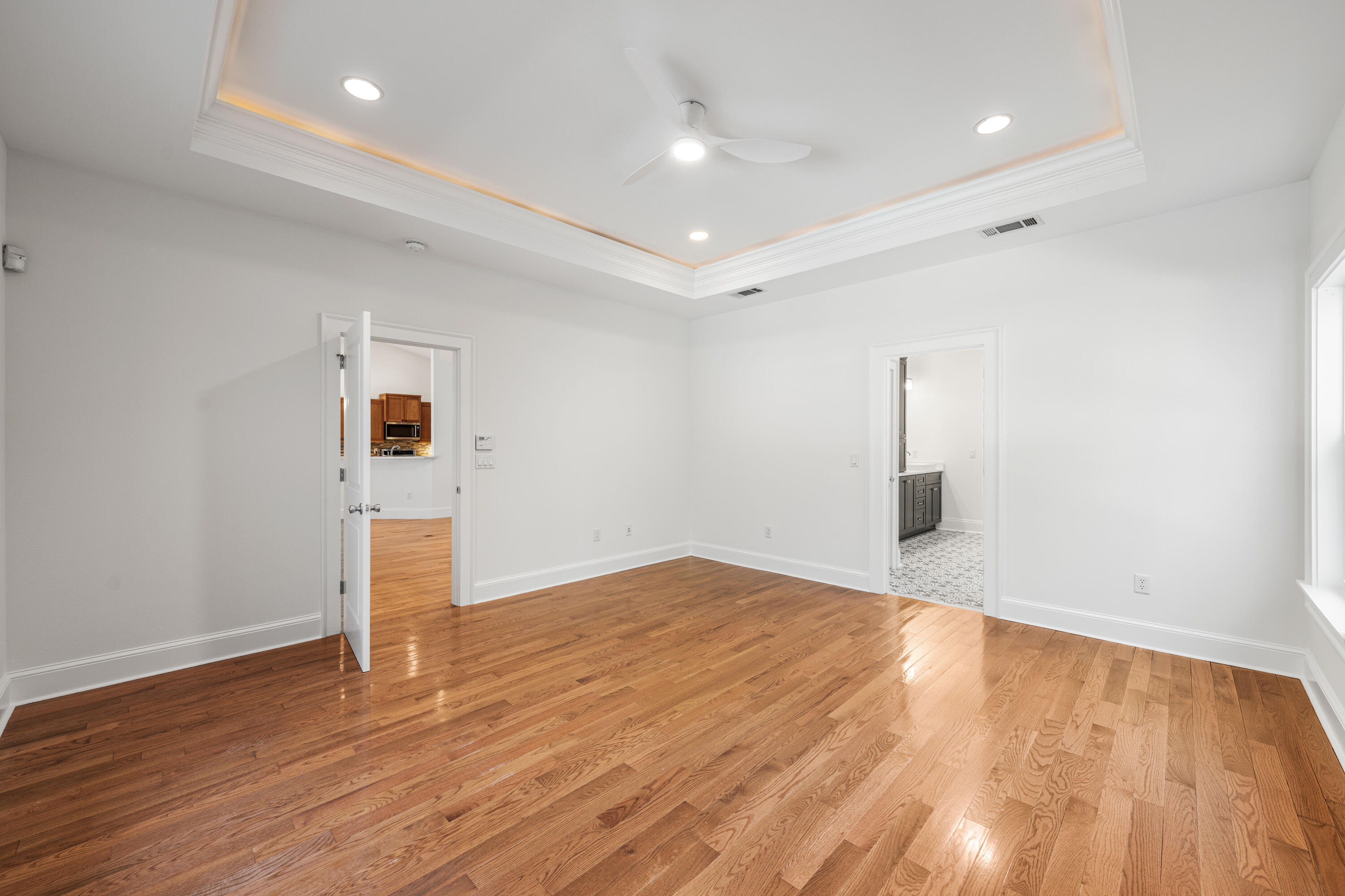 BAY MAGNOLIA - Residential