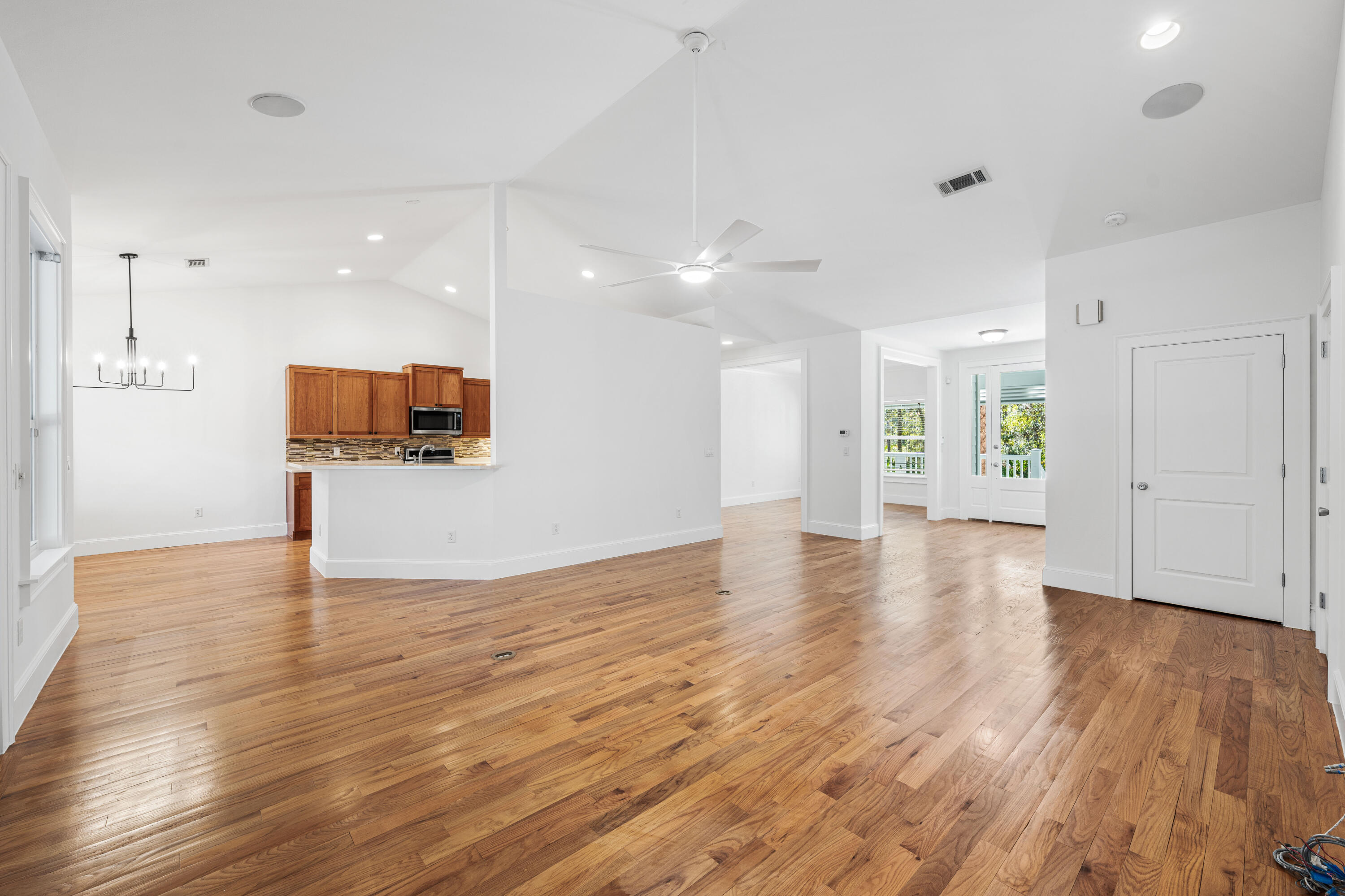 BAY MAGNOLIA - Residential