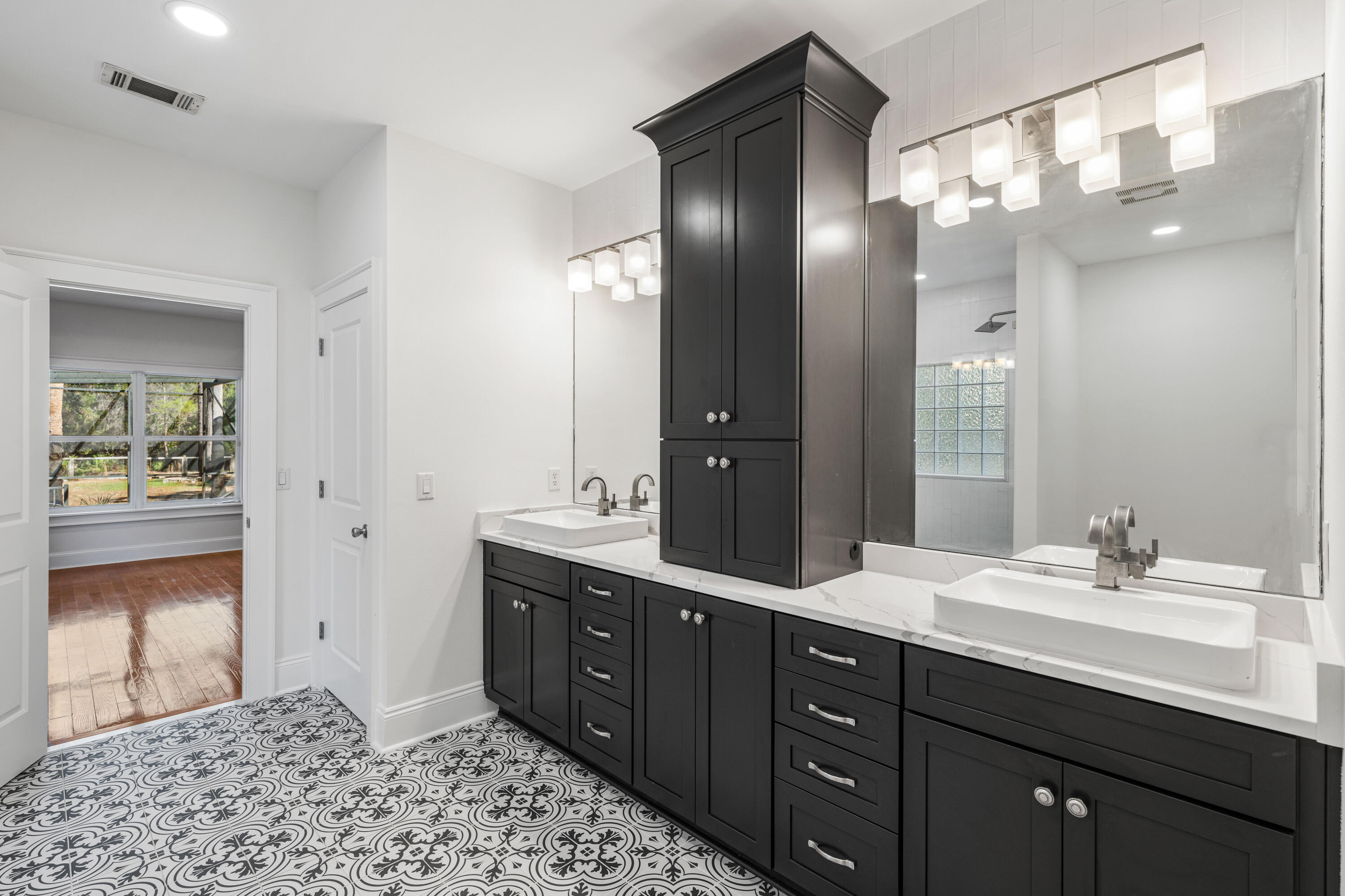 BAY MAGNOLIA - Residential