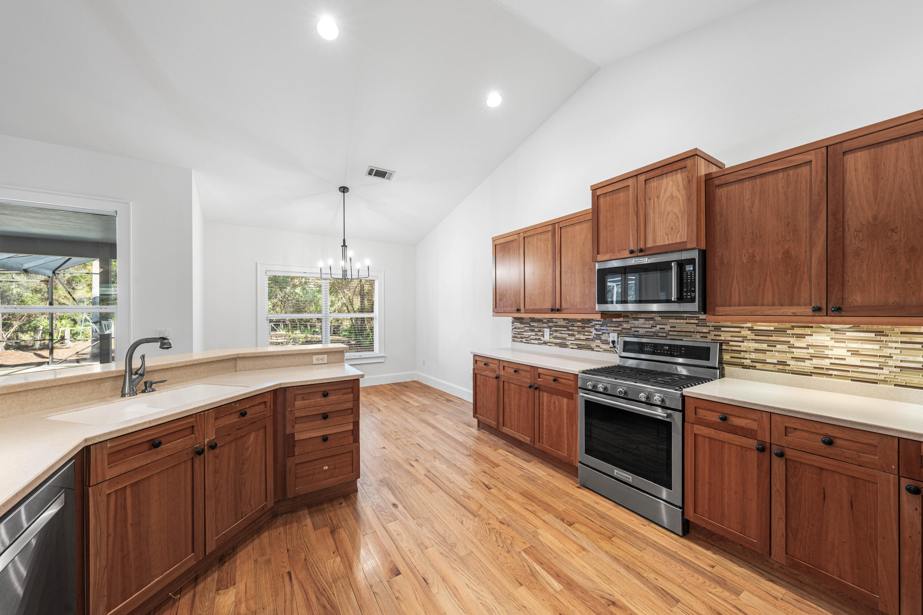 BAY MAGNOLIA - Residential