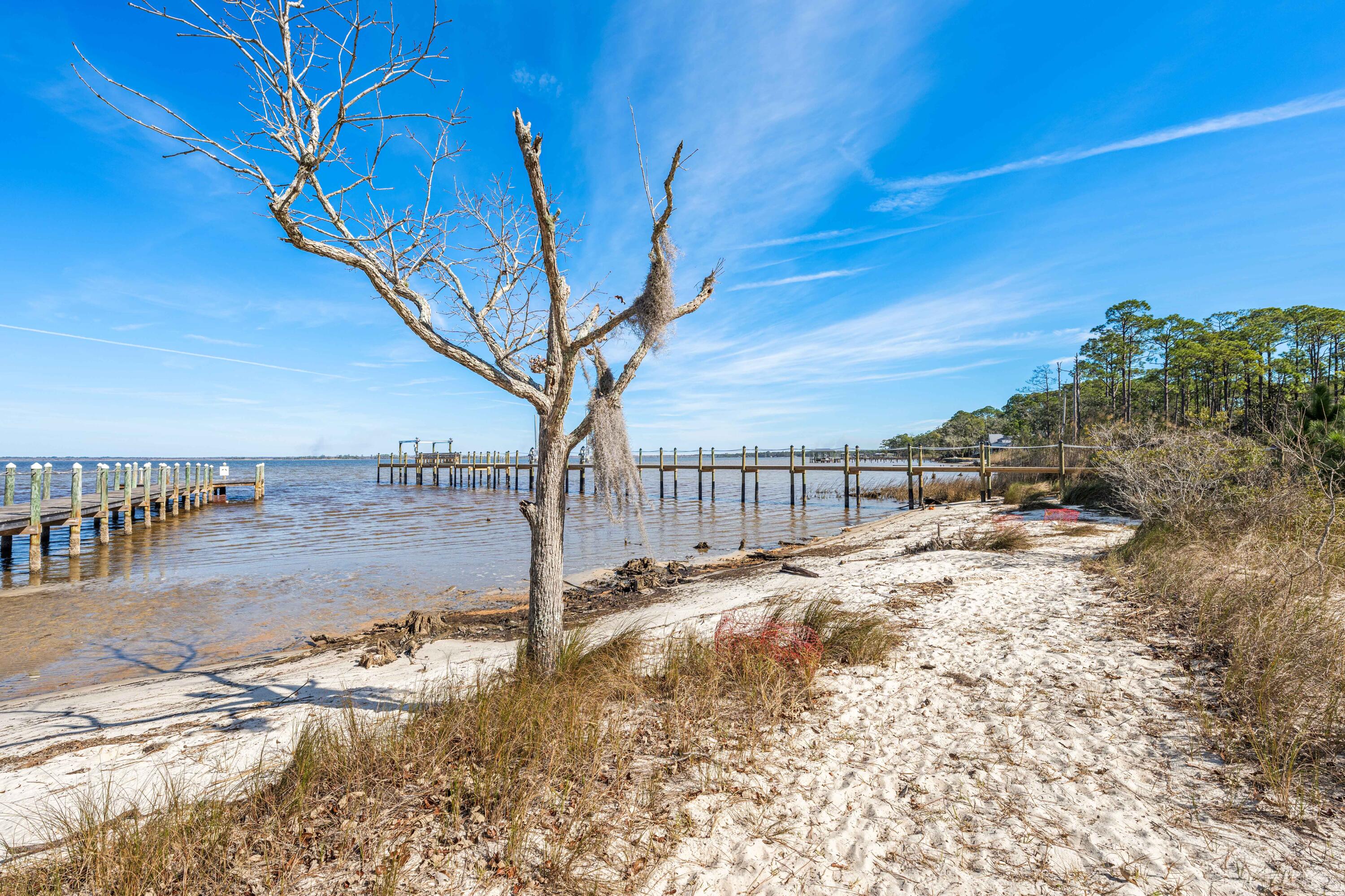 BAY MAGNOLIA - Residential