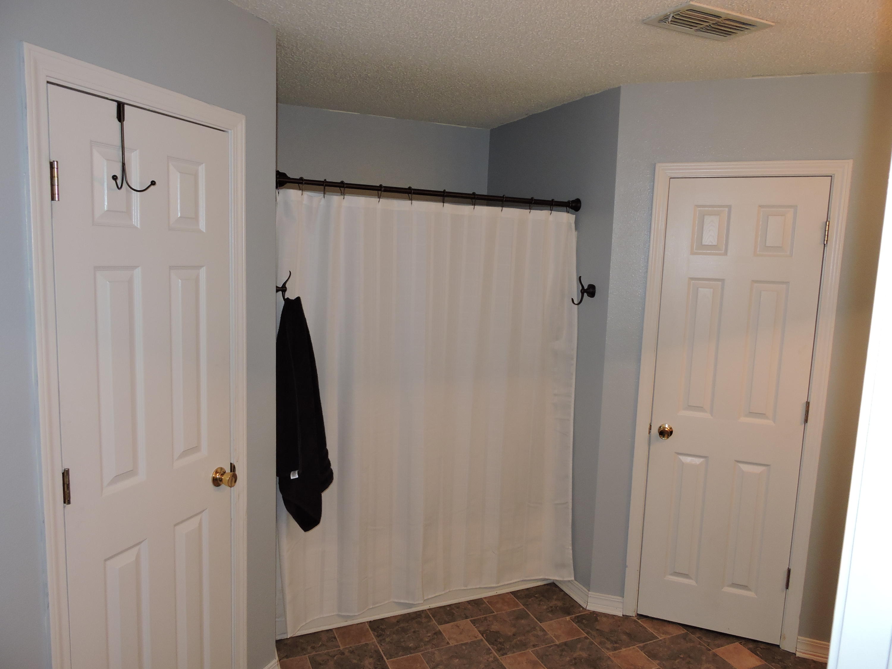 COUNTRYVIEW ESTATES 10TH ADDN - Residential